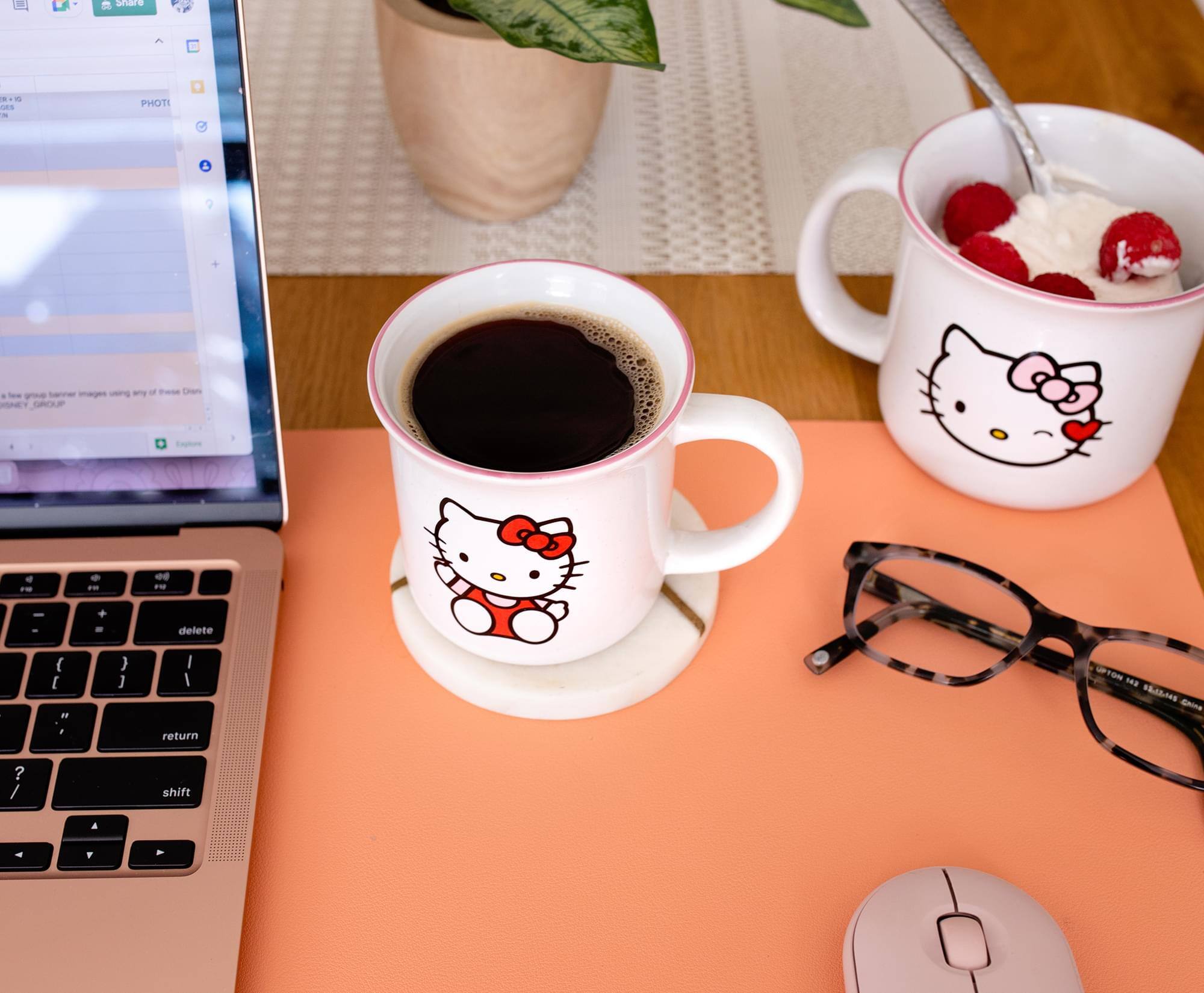 Sure, here is the corrected and grouped text:

- Share
- PHOTO
- Ser omges
- wny
- Pse Chem a
- NEY GROUP
- delete
- return
- shift
- UPTON