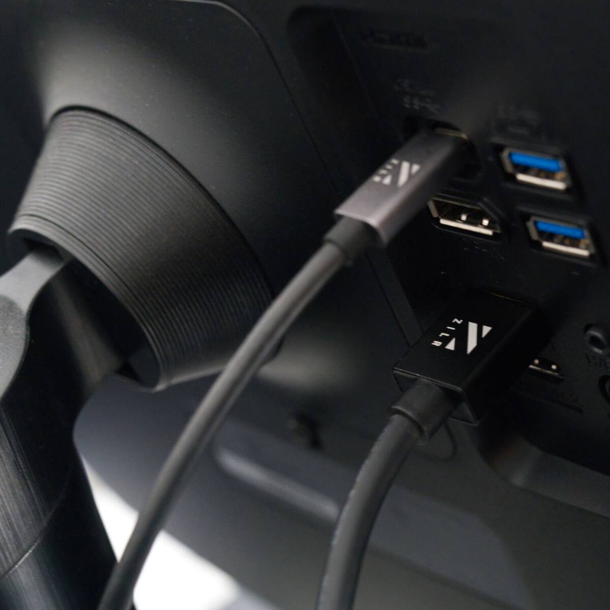 Alt View 1. ZILR - ZILR 8K Ultra Speed HDMI 2.1 Cable 2M/6.6' Type-A to Type-A, Secure Locking, PS5, 8K60, 4320p, 4K120, 2160p, HD240,.