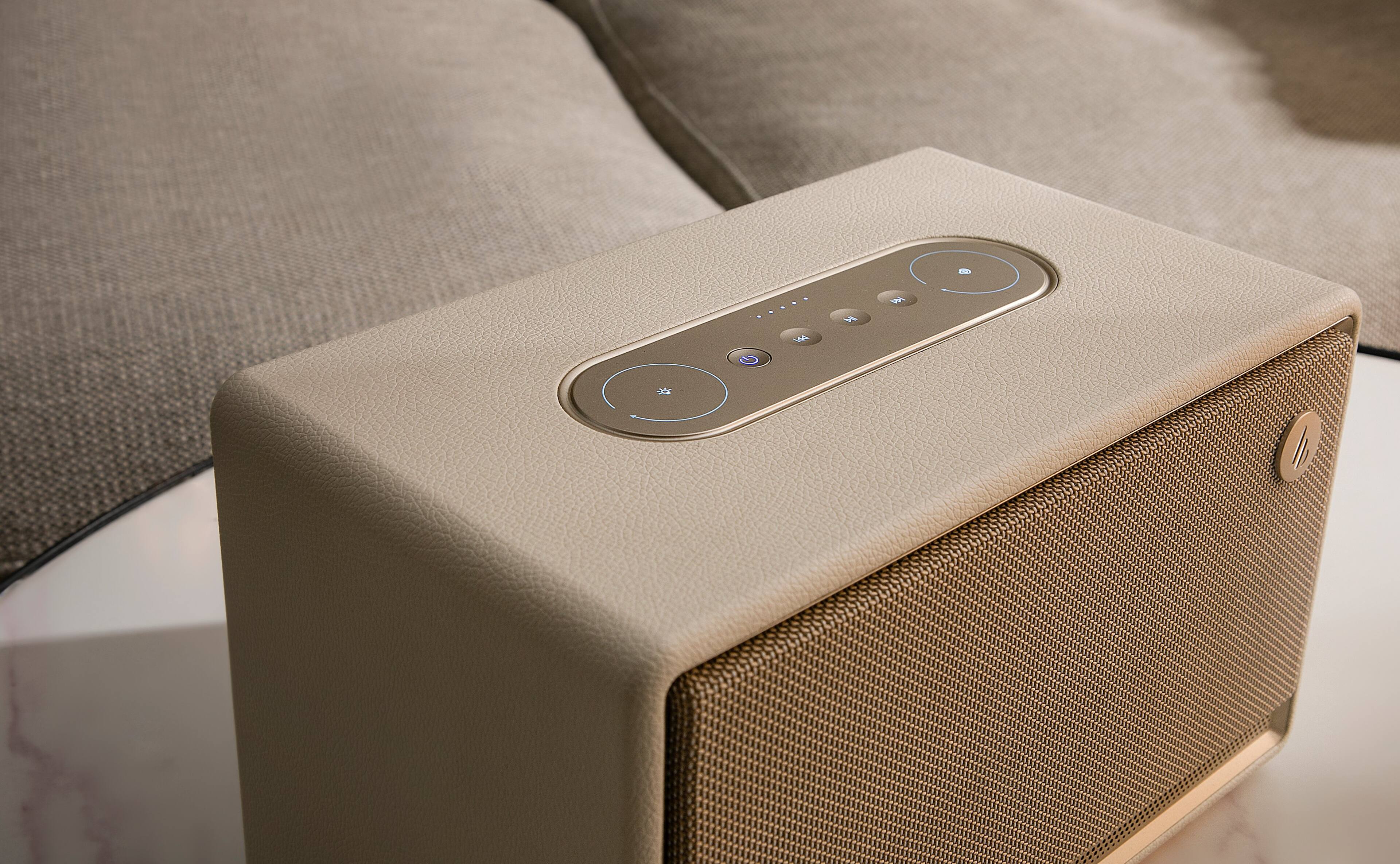 Alt View 5. Edifier - ES300 Wireless Speaker - Ivory.
