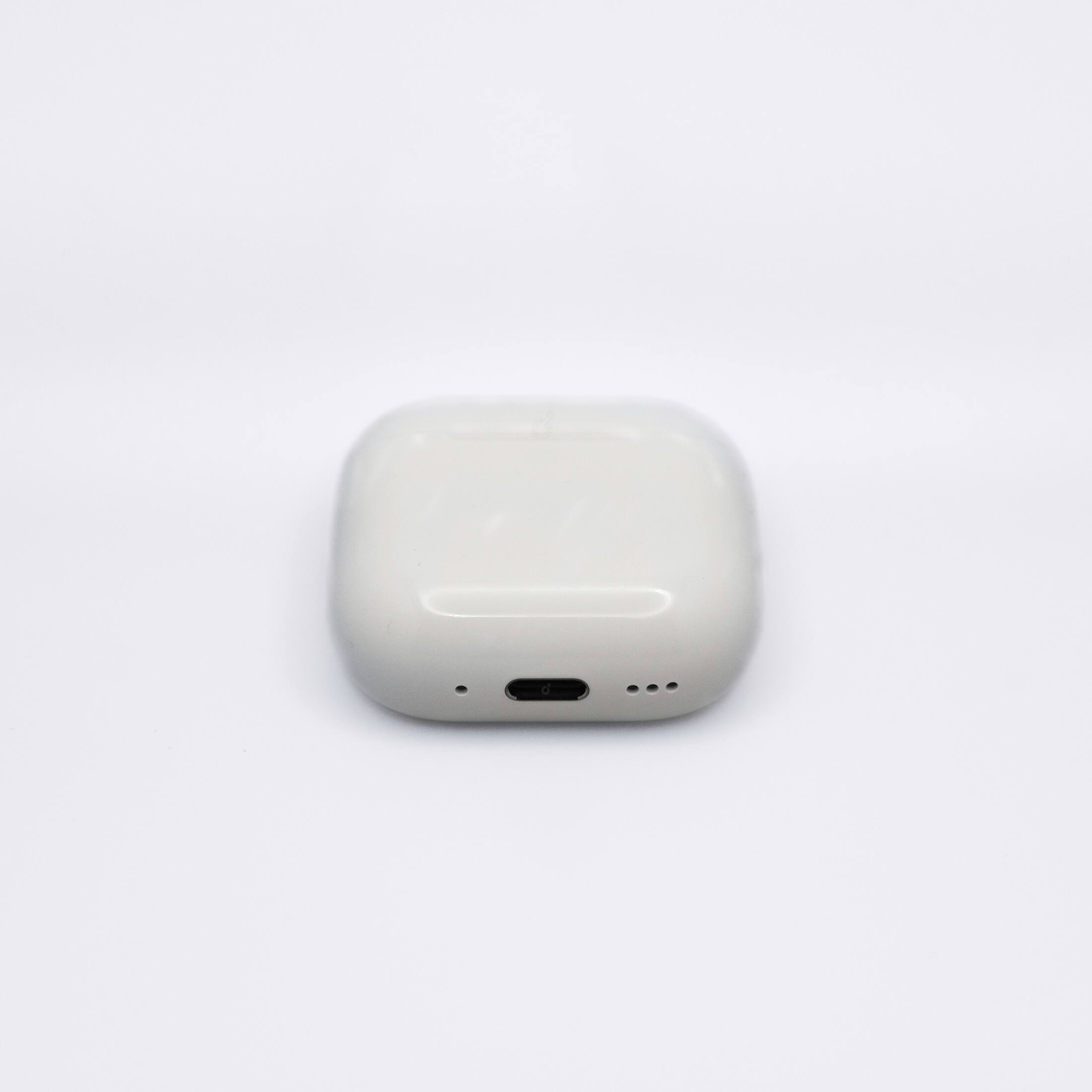 Back. Apple - Apple AirPods 4 (ANC) - Replacement Charging Case (A3059).