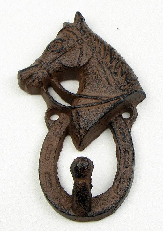 Front. BreeBe - Cast Iron Horse Hook - Brown.