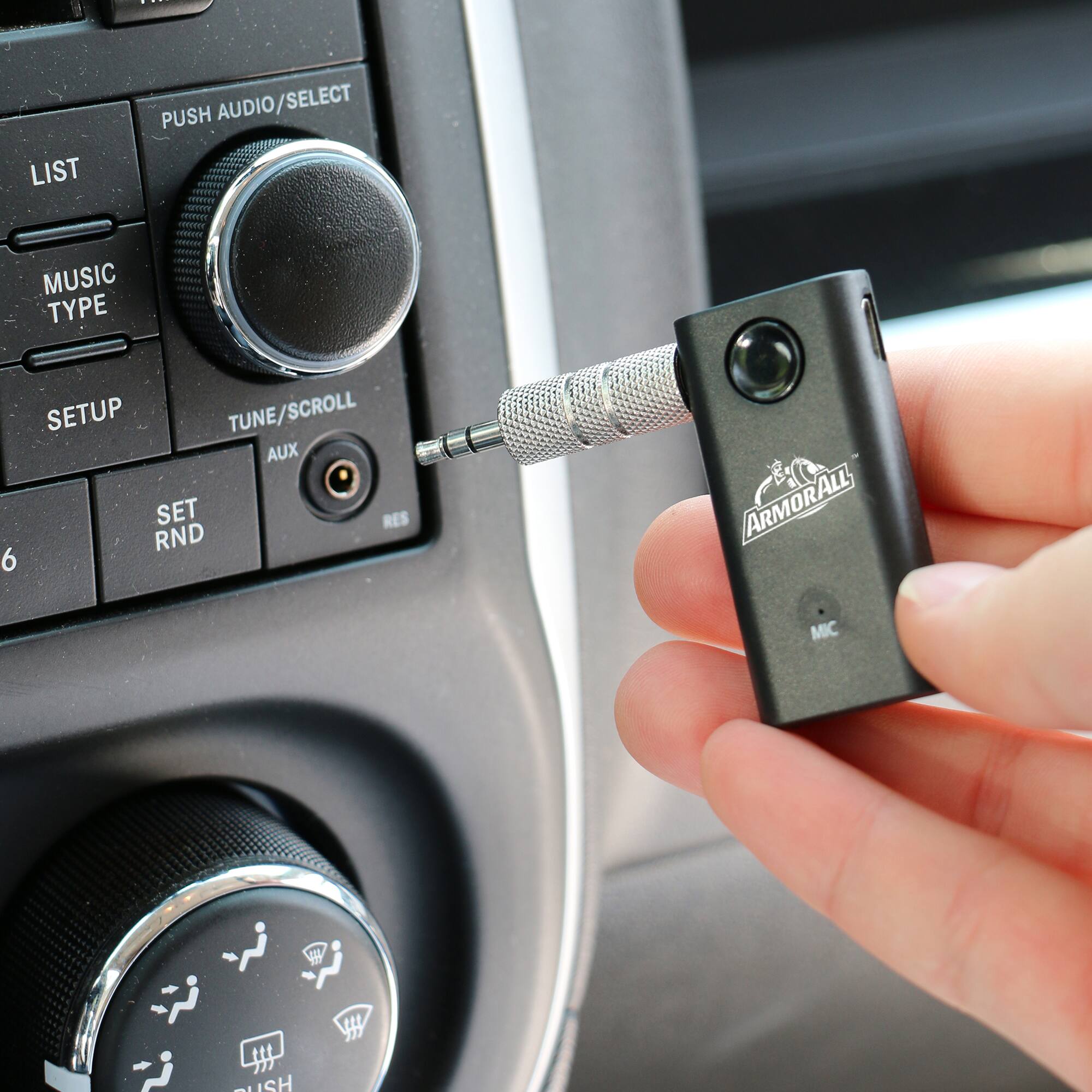 LIST AUDIO/SELECT AUDIO / SELECT PUSH MUSIC TYPE SETUP TUNE/SCROLL TUNE, AUX SET RES RND 6 ARMORALL MIC