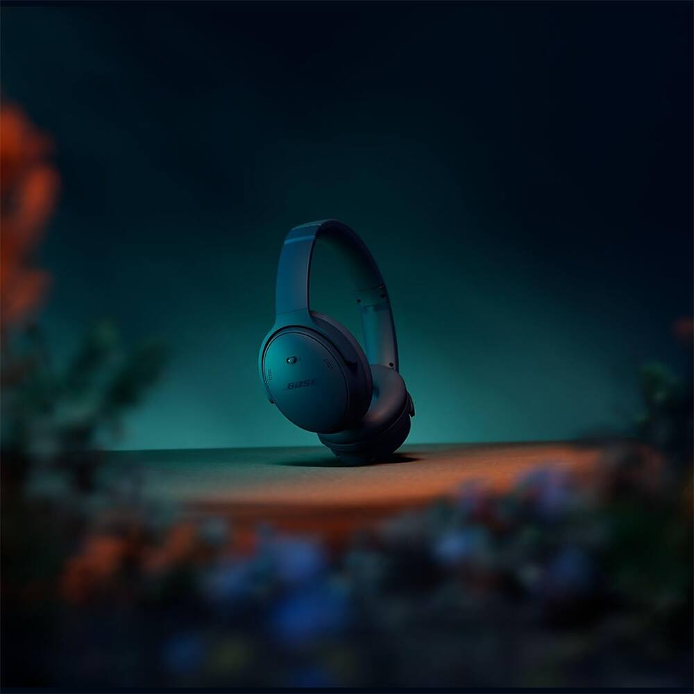 Alt View 3. Bose - QuietComfort Wireless Over-Ear Bluetooth Headphones Power Bundle - Twilight Blue.