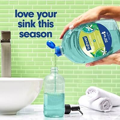 love your sink this season  
ANTIBACTERIAL + Softsoap 4x  
REFILLS