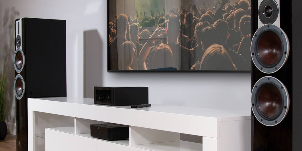 Alt View 12. NAD - M10 V2 100W 4.2Ch BluOS Streaming/Hybrid Digital nCore Amplifier - Black.