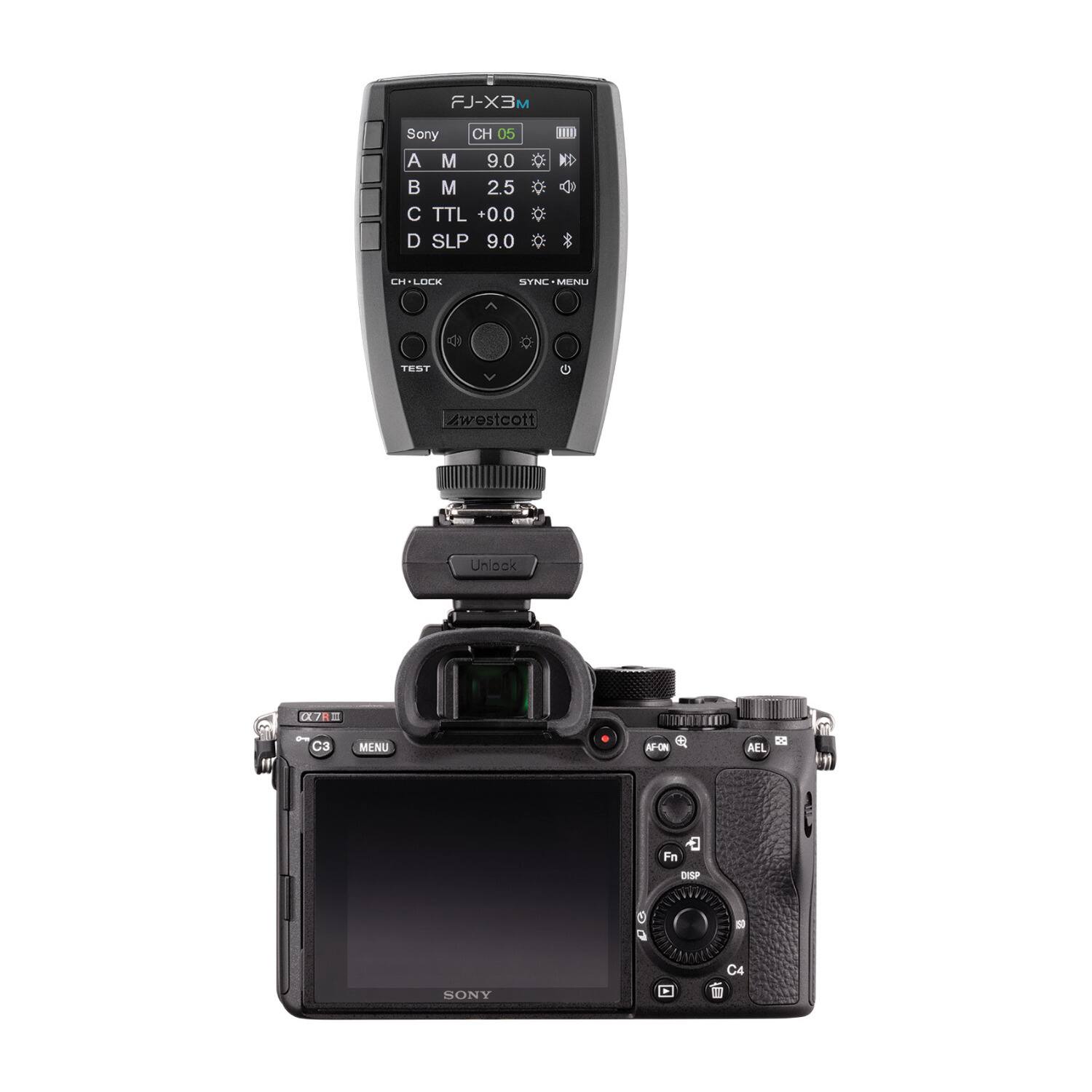 FJ-X3M  
Sony  
CH 05  
A M 9.0  
B M 2.5  
C TTL +0.0  
D SLP 9.0  
CH-LOCK  
SYNC  
TEST  
westcott  
Uniblack  
X7R  
C3  
MENU  
N-O  
Dn  
AEL  
Fn  
DISP  
C4  
SONY