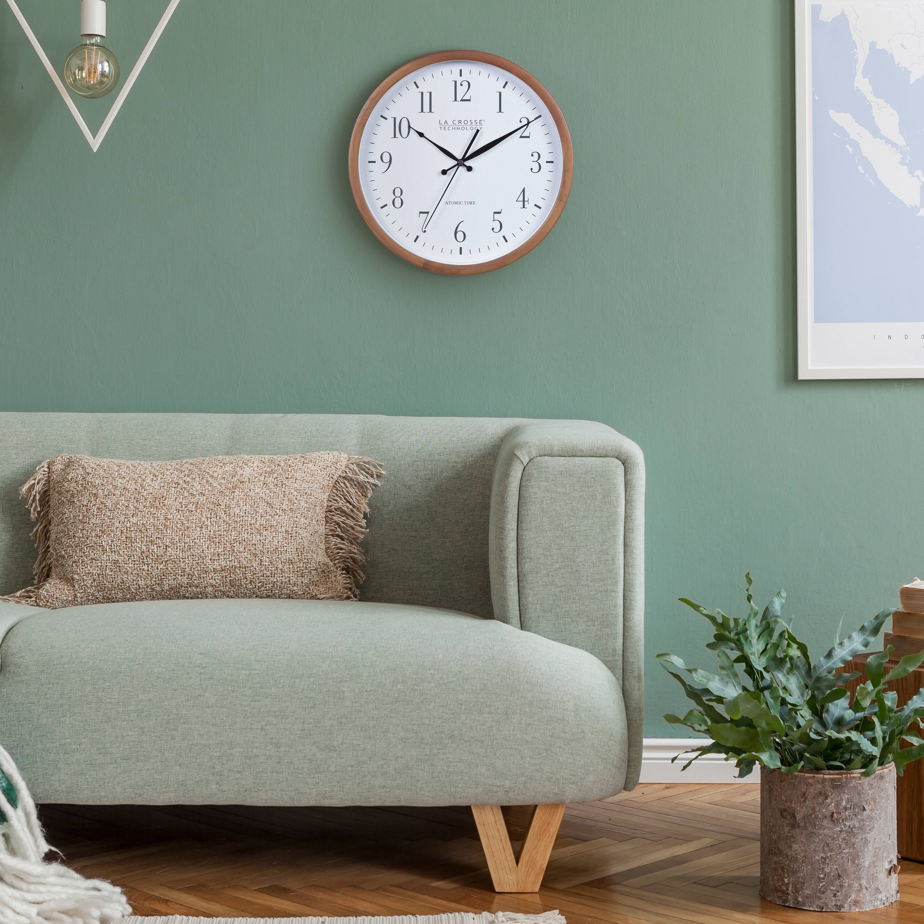 12 I LA CROSSE 10 Cweico. 9 8 C I 7 5 6 2 3 4 .NE . - I

Corrected text:
12 LA CROSSE 10 Cweico. 9 8 7 5 6 2 3 4 .NE . - I