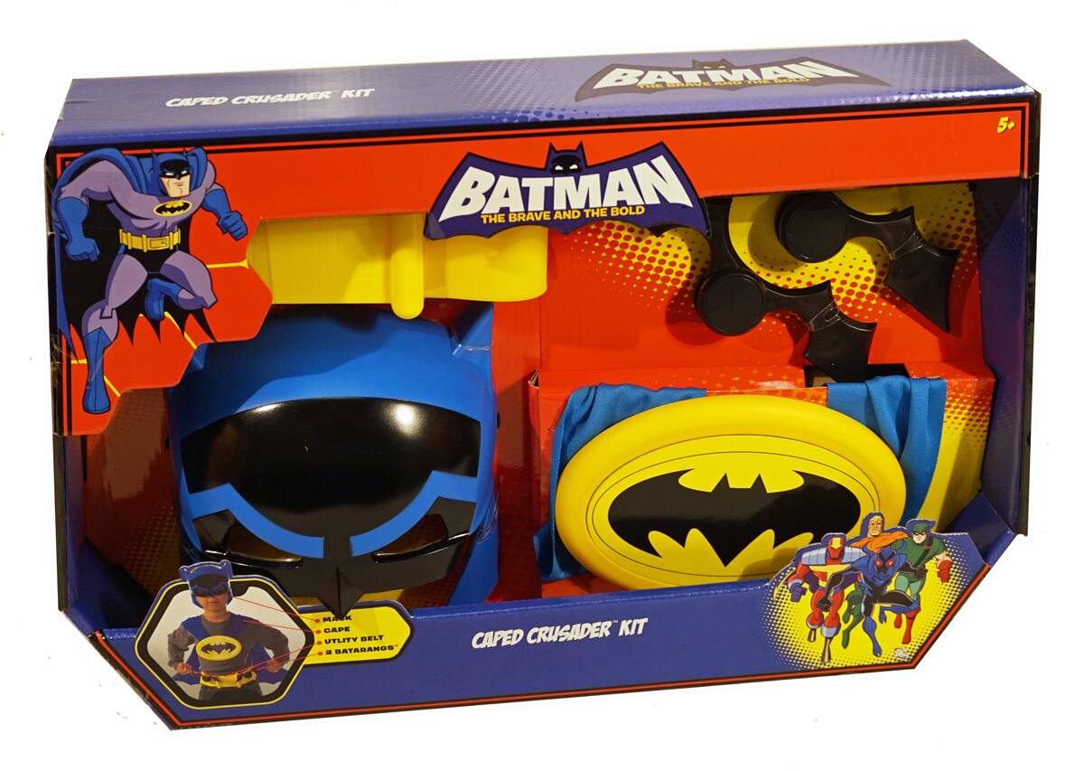 BATMAN THE BRAVE AND THE BOLD  
5+  

CAPED CRUSADER KIT  

- MASK  
- CAPE  
- UTILITY BELT  
- BATARY BELT  

CAPED CRUSADER KIT
