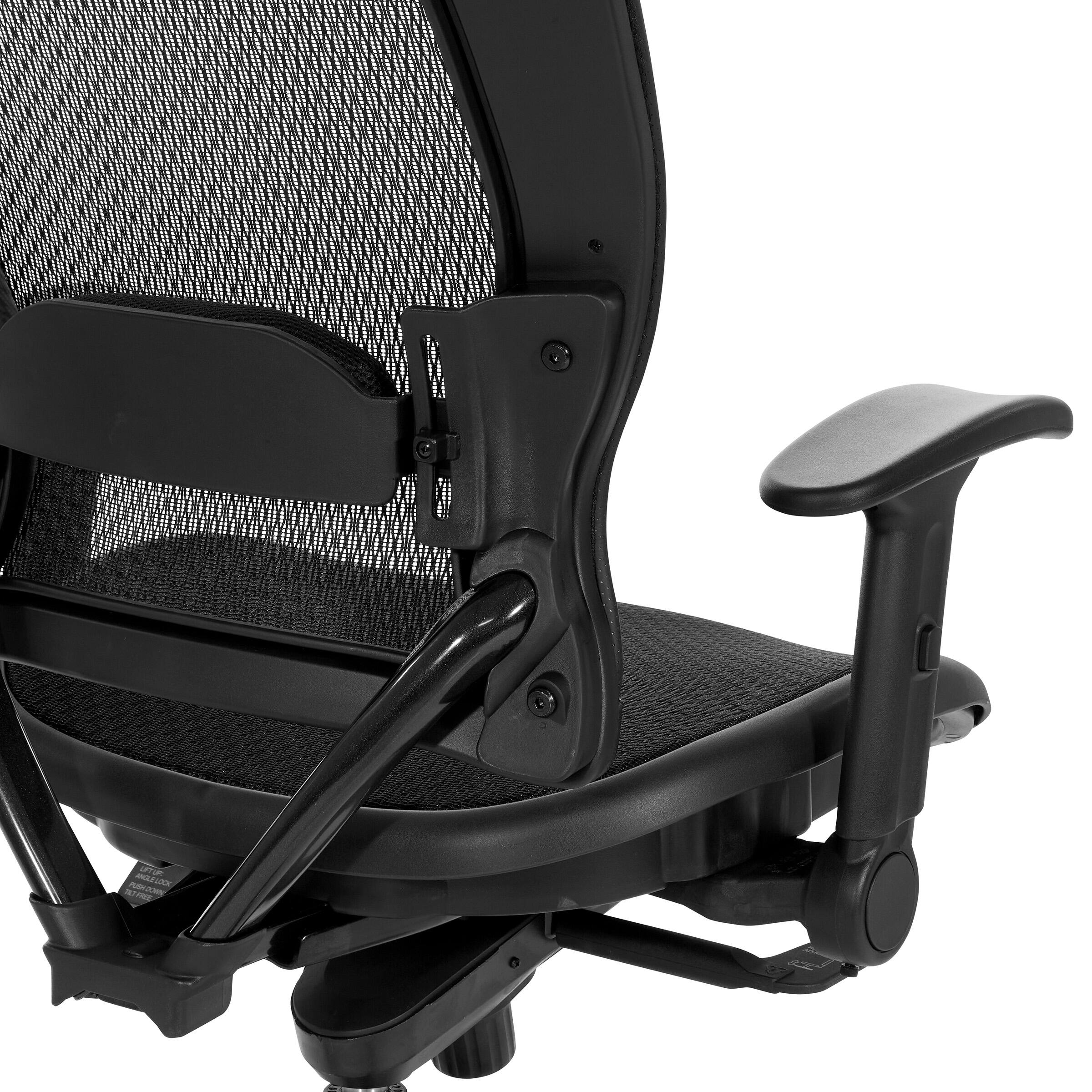 The text on the image reads "A2MN ANUEIOO AM." However, it is not clear what this text represents or what it is referring to. It is possible that it is a code, a description, or a label for the chair. Without further context, it is difficult to provide a more accurate interpretation of the text.
