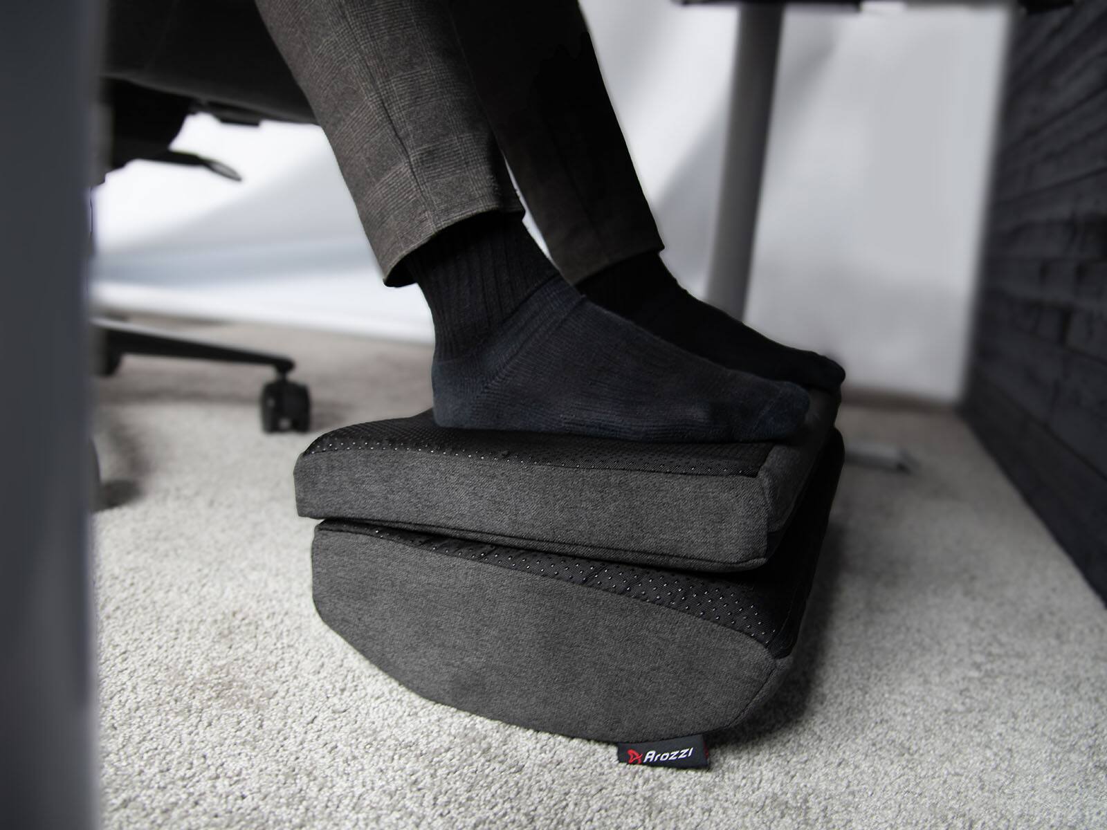 Alt View 17. Arozzi - Velvet Memory Foam Footrest - Black.