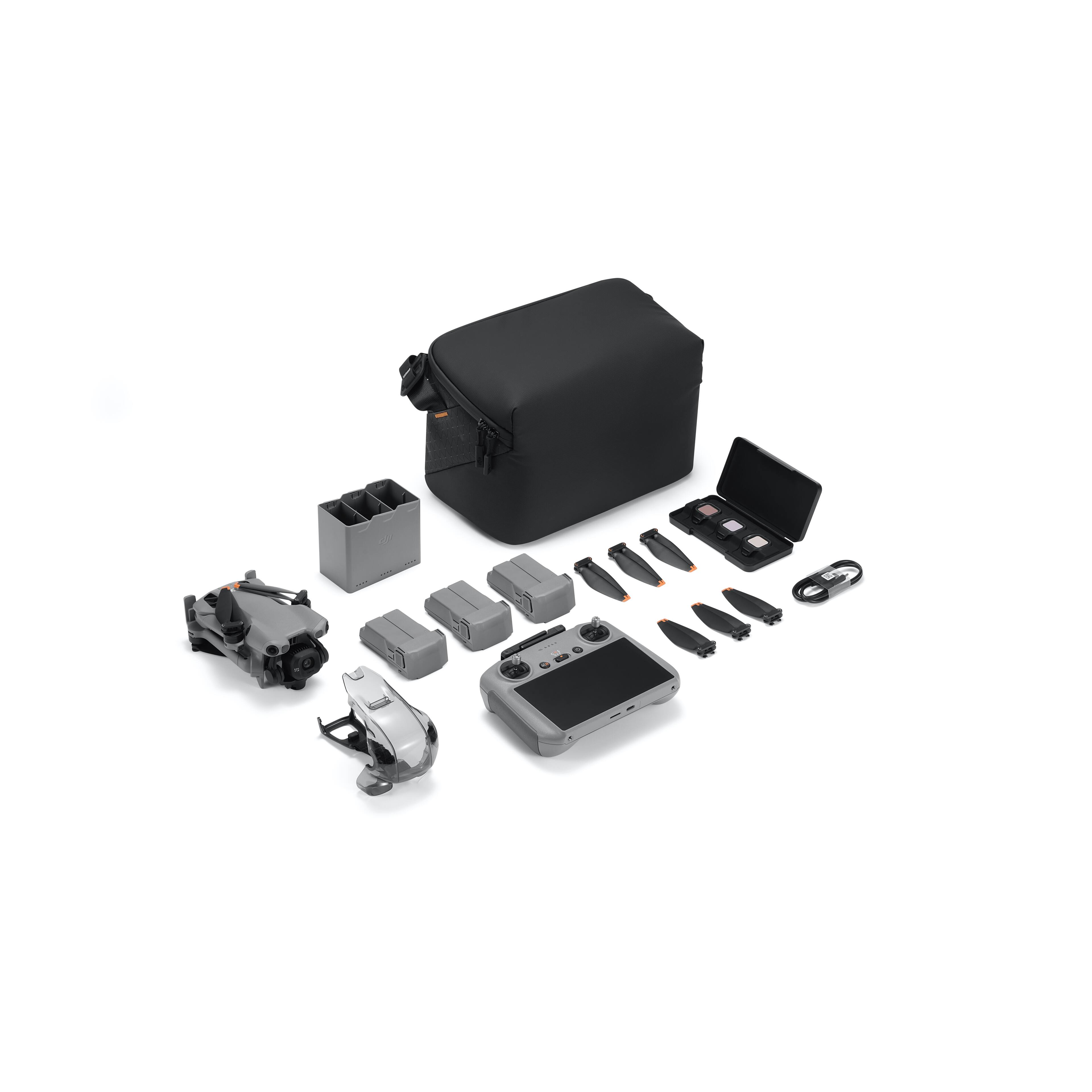 Angle. DJI - DJI Mini 5 Pro Fly More Combo Plus (DJI RC2) - Black.