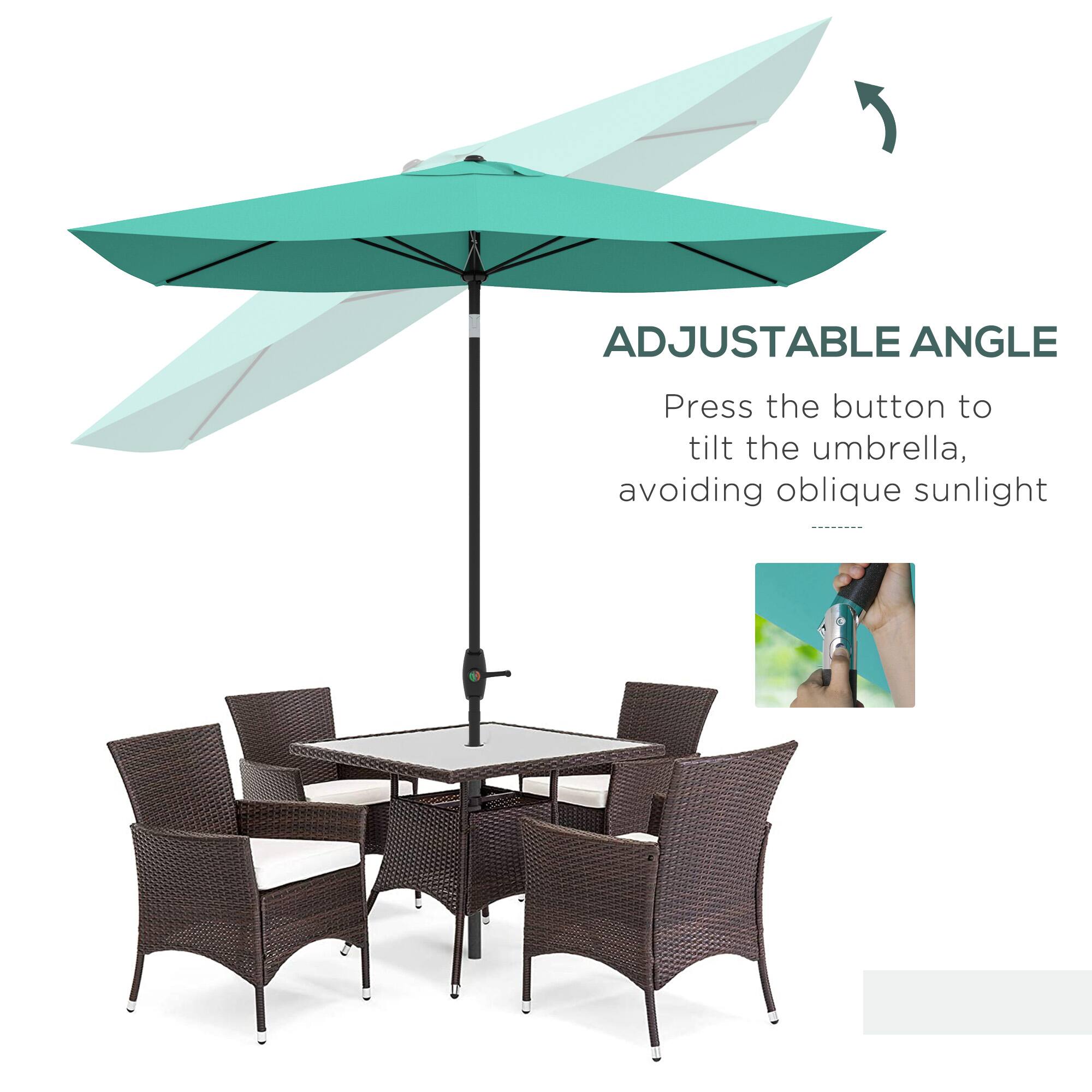 ADJUSTABLE ANGLE
Press the button to tilt the umbrella, avoiding oblique sunlight