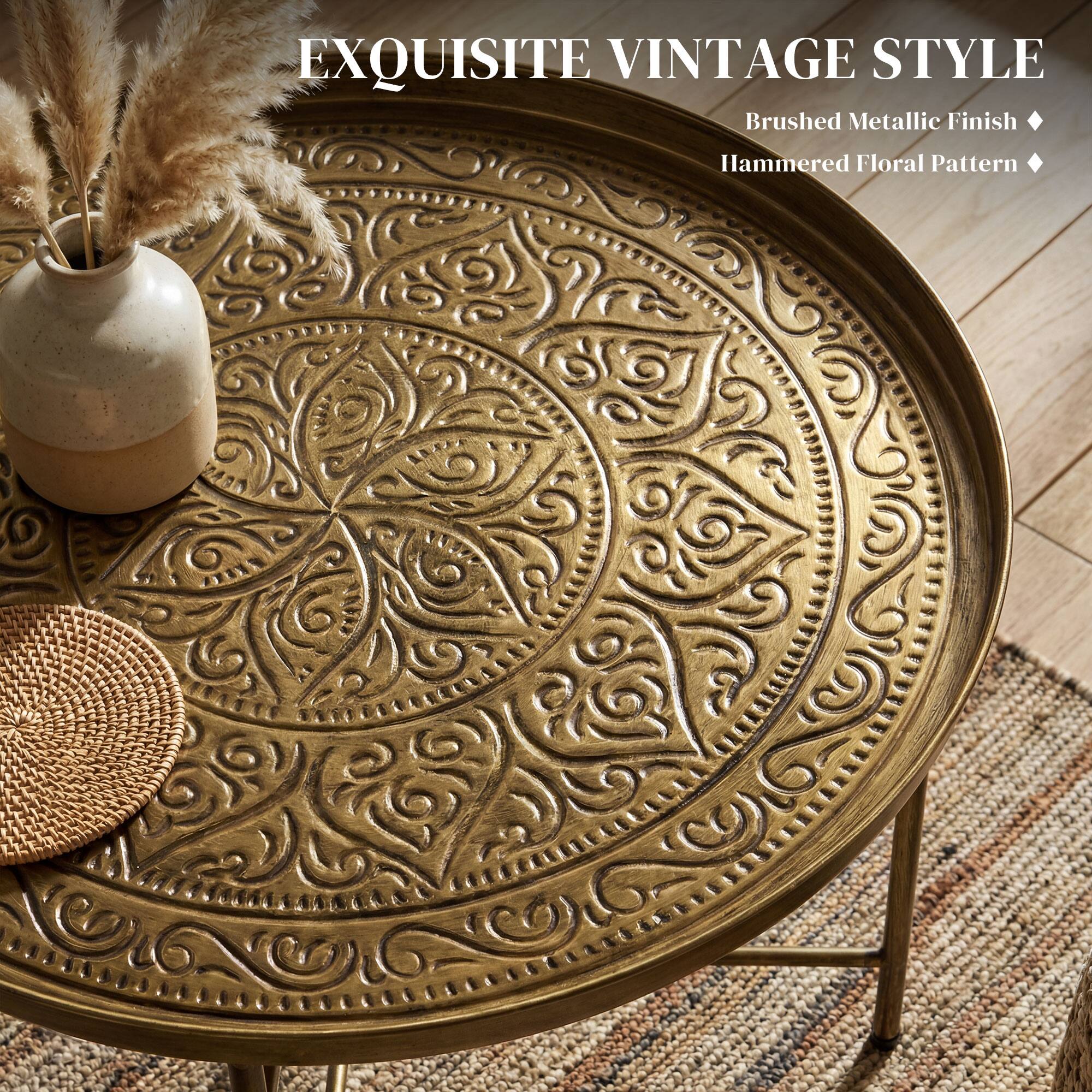 EXQUISITE VINTAGE STYLE  
Brushed Metallic Finish  
Hammered Floral Pattern