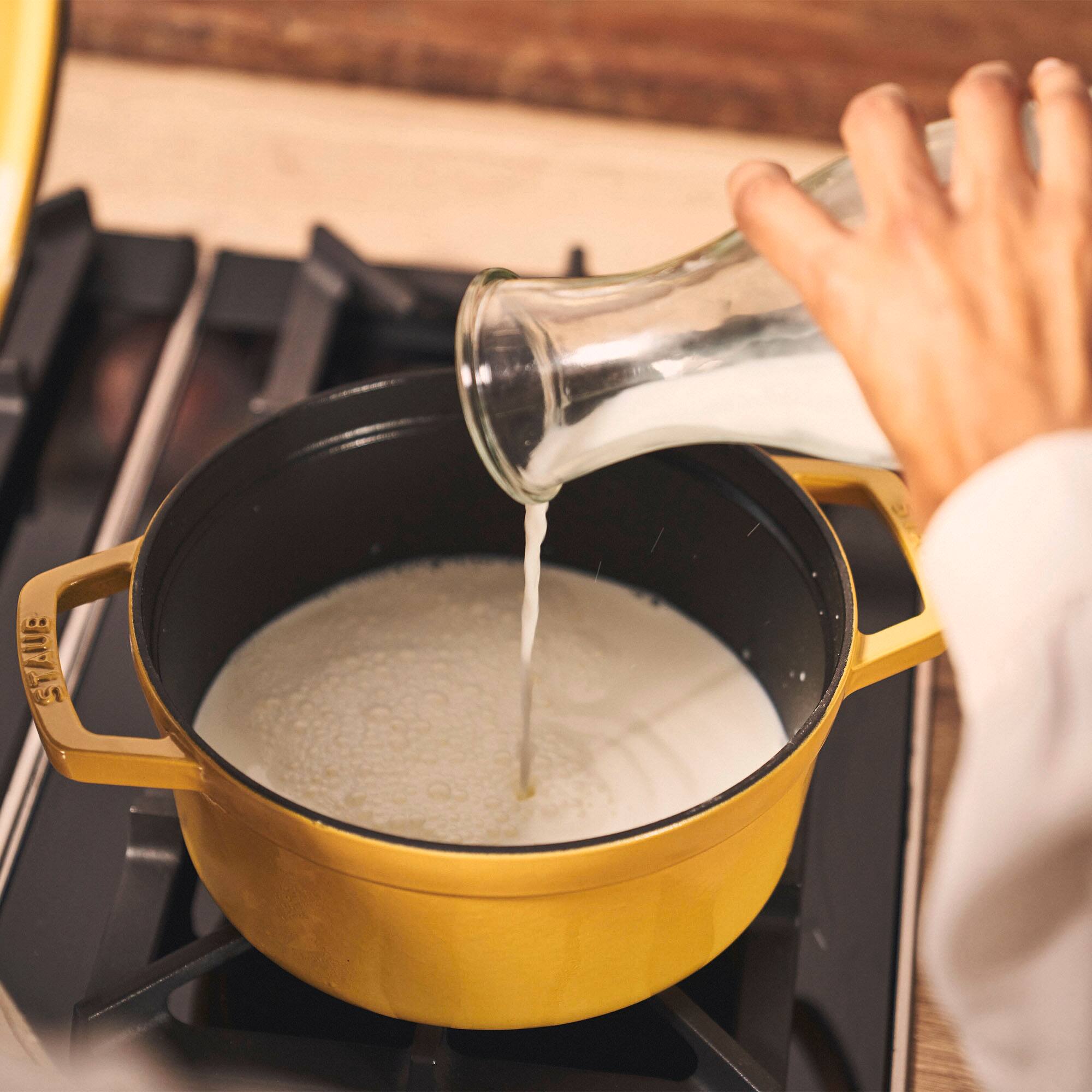 Alt View 2. Staub - Staub Cast Iron Round Cocotte, Dutch Oven, 5.5-quart, serves 5-6, Made in France, Citron - Citron.
