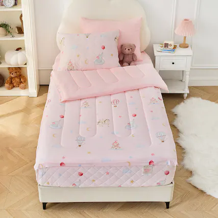 Front. Bestier - Kids Twin All-Season Comforter Set with Zipper Bedding, Lightweight Cartoon Bed-in-a-Bag - Pink.