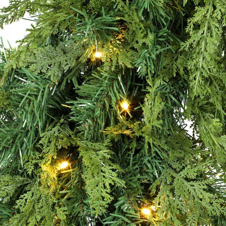 Alt View 10. PULUZ - 48 in Pre-Lit Cedar Artificial Christmas Wreath with 550 Tips - Green.