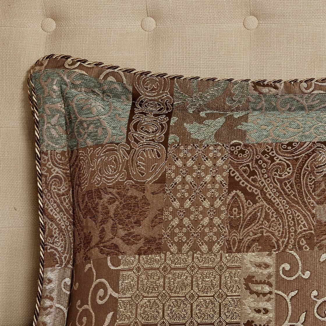 Alt View 2. Gracie Mills - Gracie Mills Lange 4-Piece Patchwork Chenille Jaquard Comforter Set - Brown.