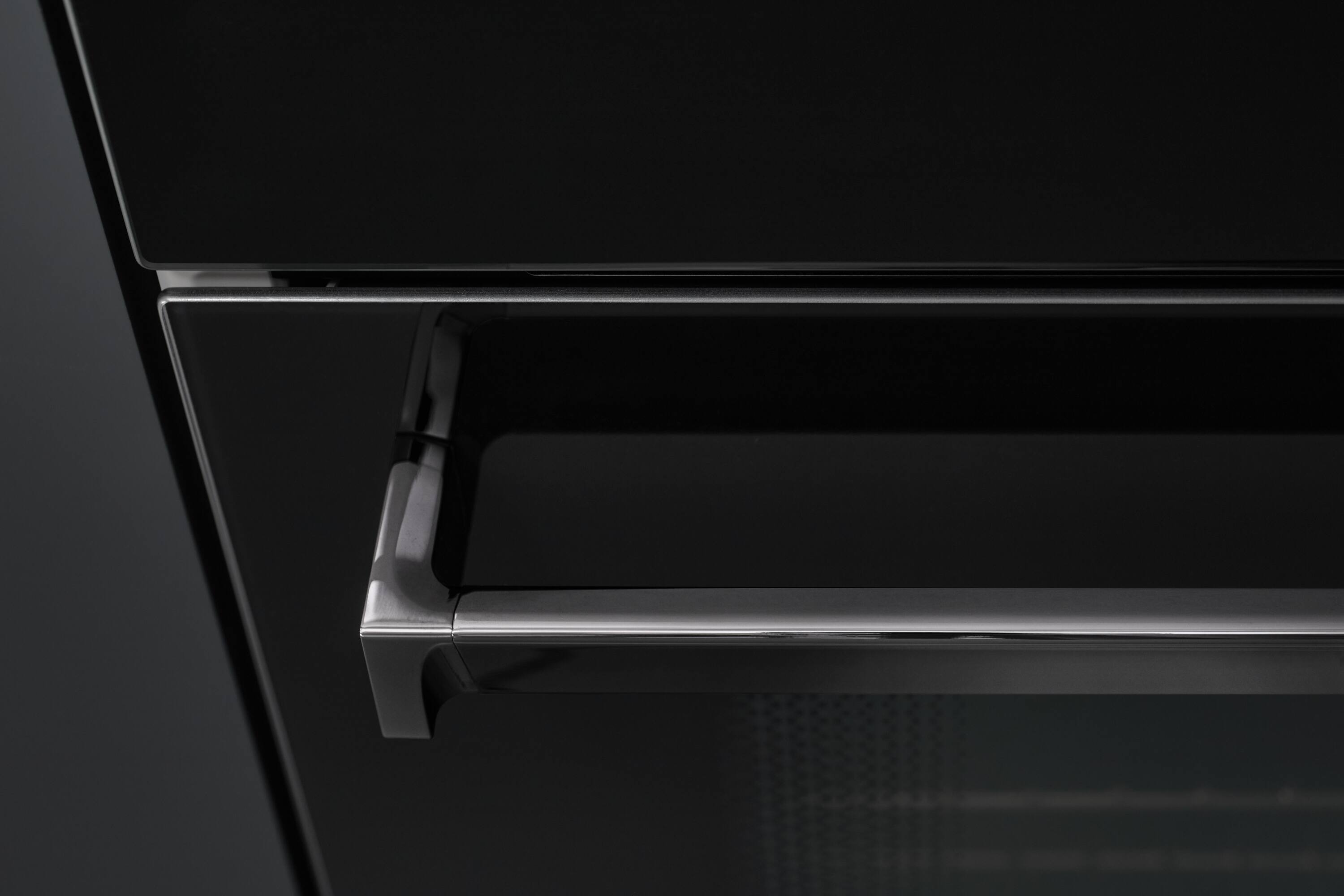 Alt View 3. Viking - 30" RVL Built-In Single Electric Convection Oven - Black Glass.