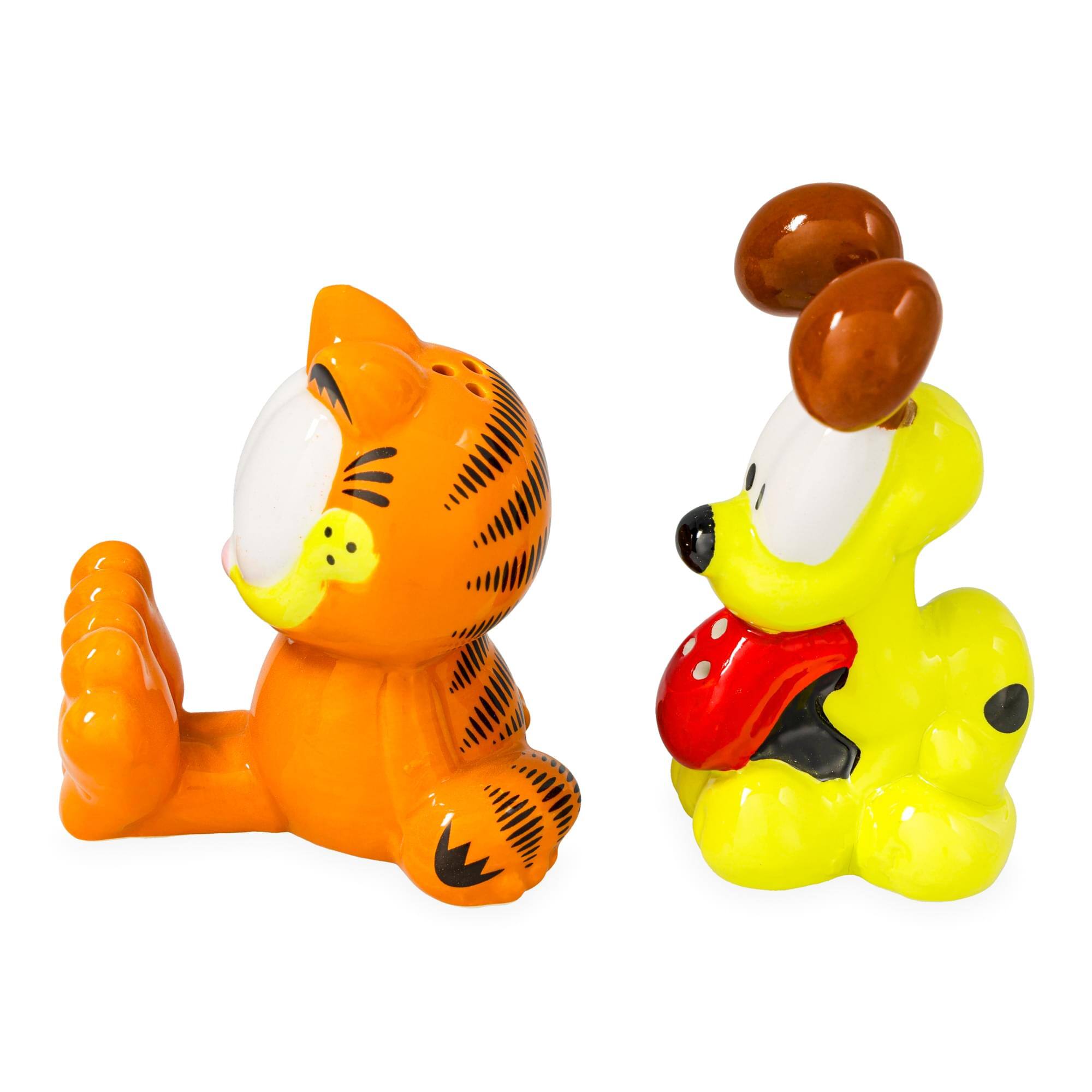 Alt View 10. Silver Buffalo - Garfield and Odie Ceramic Salt and Pepper Shaker Set - Multi-Colored.