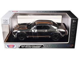 2018 Dodge Challenger SRT Hellcat Widebody Chrome "Custom Wrap" Series 1/24 Diecast Model Car by Motormax - Black