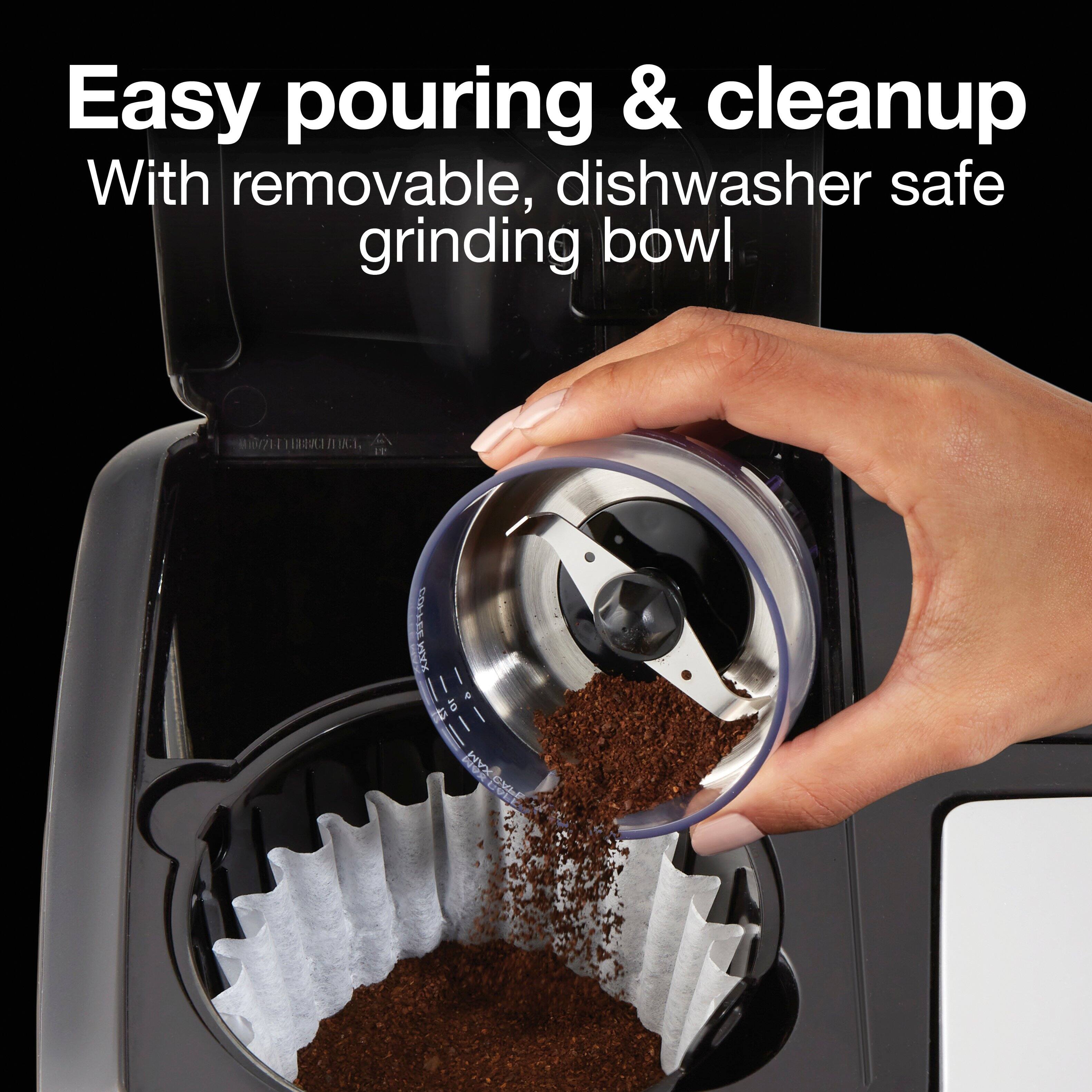 Easy pouring & cleanup  
With removable, dishwasher safe grinding bowl