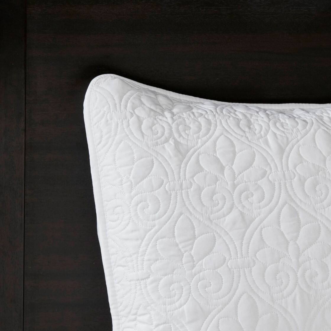 Alt View 3. Gracie Mills - Gracie Mills Sandy Reversible Bedspread Set with Classic Stitch Pattern - White.