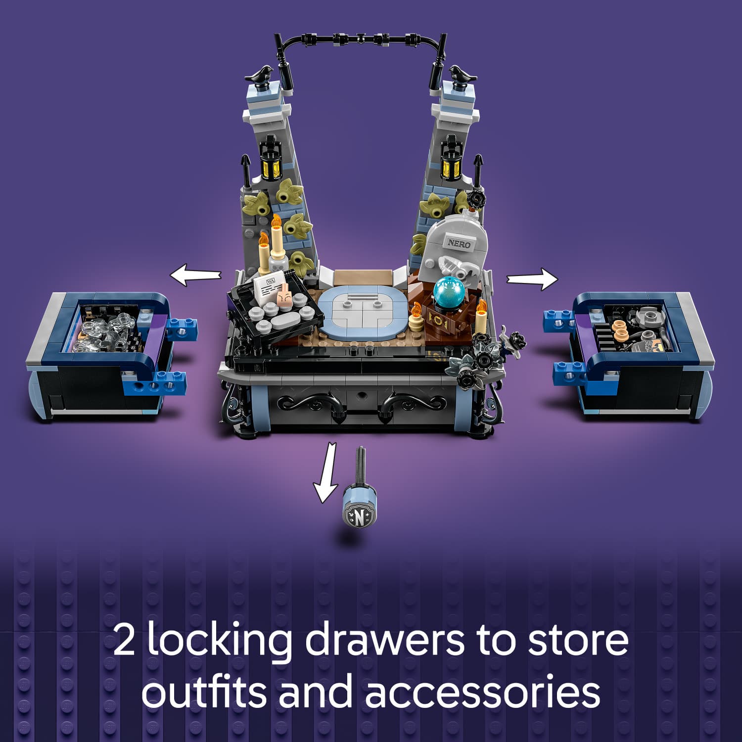 2 locking drawers to store outfits and accessories