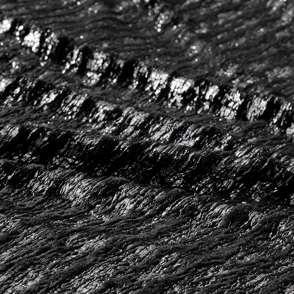 Alt View 5. Gracie Mills - Gracie Mills Maelona Metallic Print Faux Fur Comforter Set - Black/Silver.