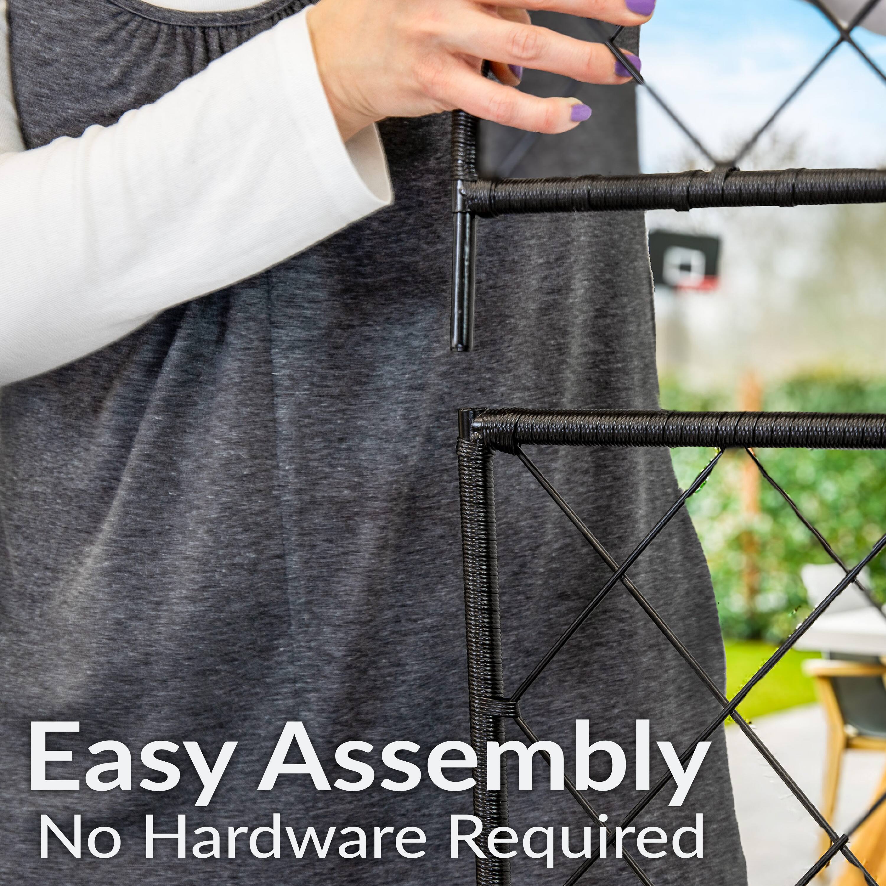 Easy Assembly  
No Hardware Required