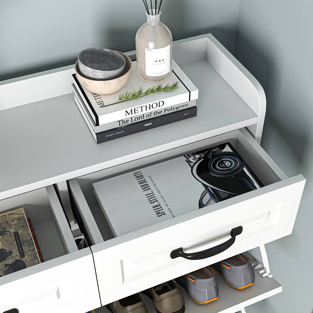 METHODOLOGY  
The Lord of the Polygons  

STYLE AND BEAUTY  
Sylvie Anderson  

VKE  
VKE