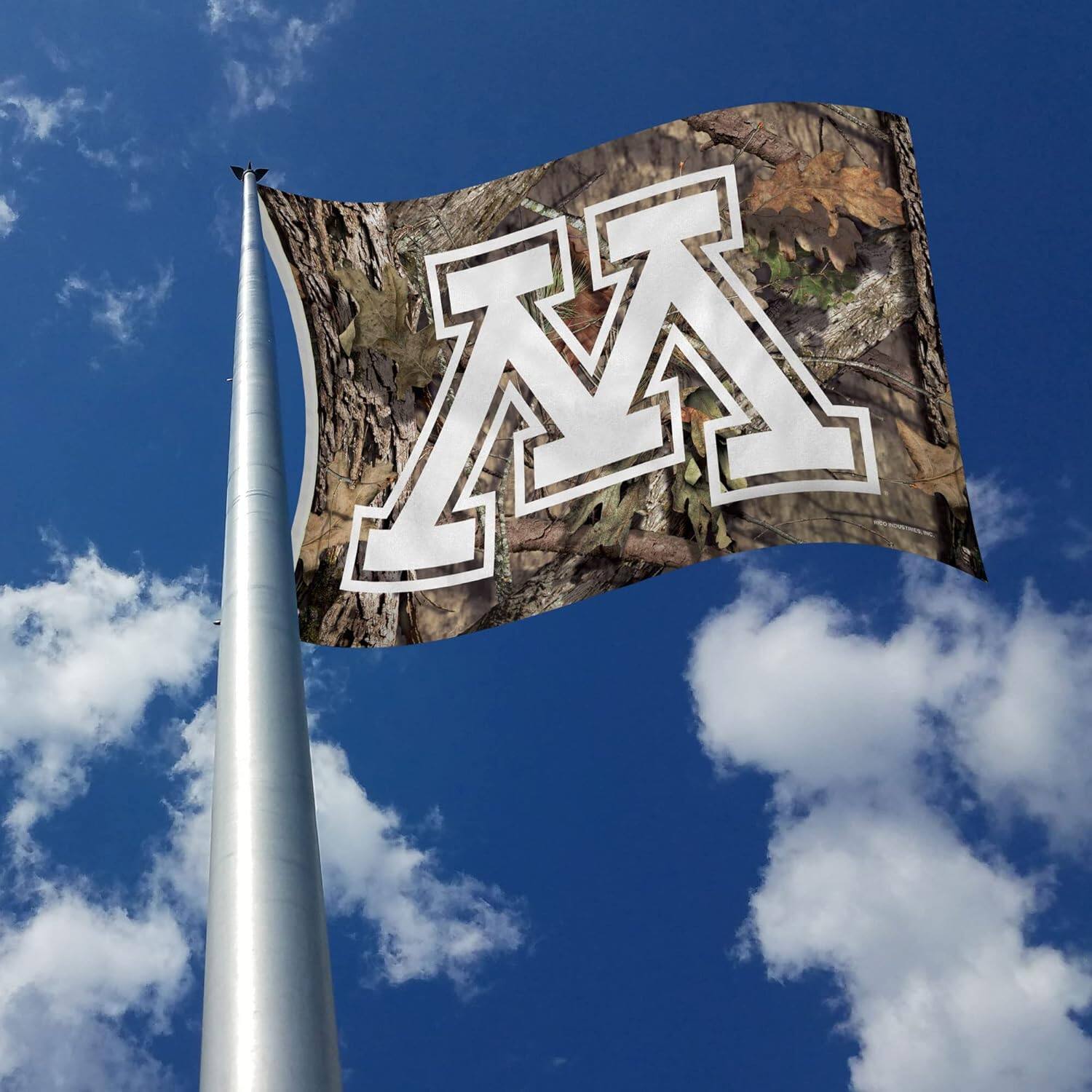 Alt View 2. Rico Industries - Minnesota Golden Gophers Bold Mossy Oak Camo Design 3x5 Indoor/Outdoor Banner Flag - Multi.