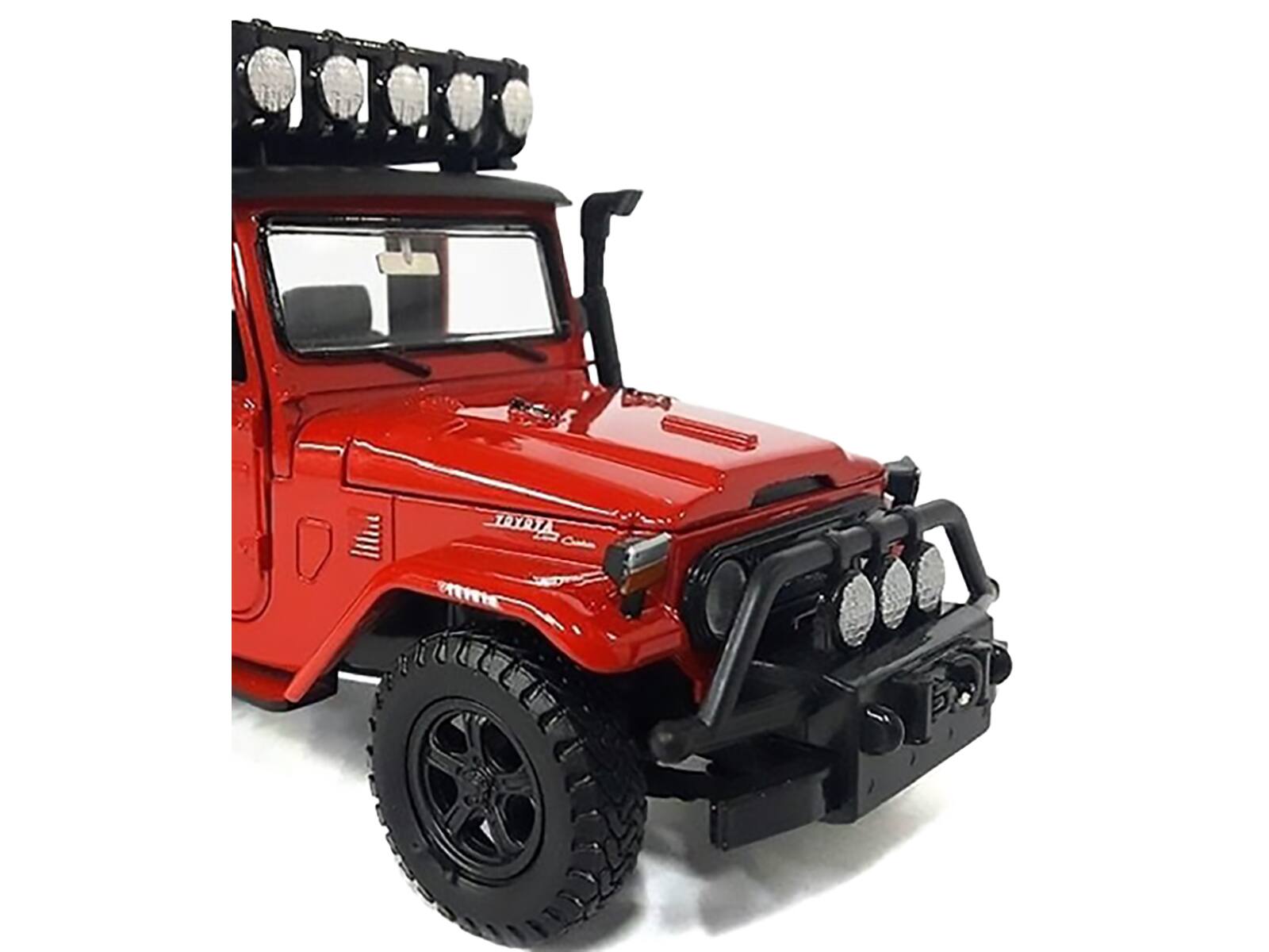 Alt View 1. Motormax - Toyota FJ40 Land Cruiser Red "4x4 Overlanders" Series 1/24 Diecast Model Car by Motormax.