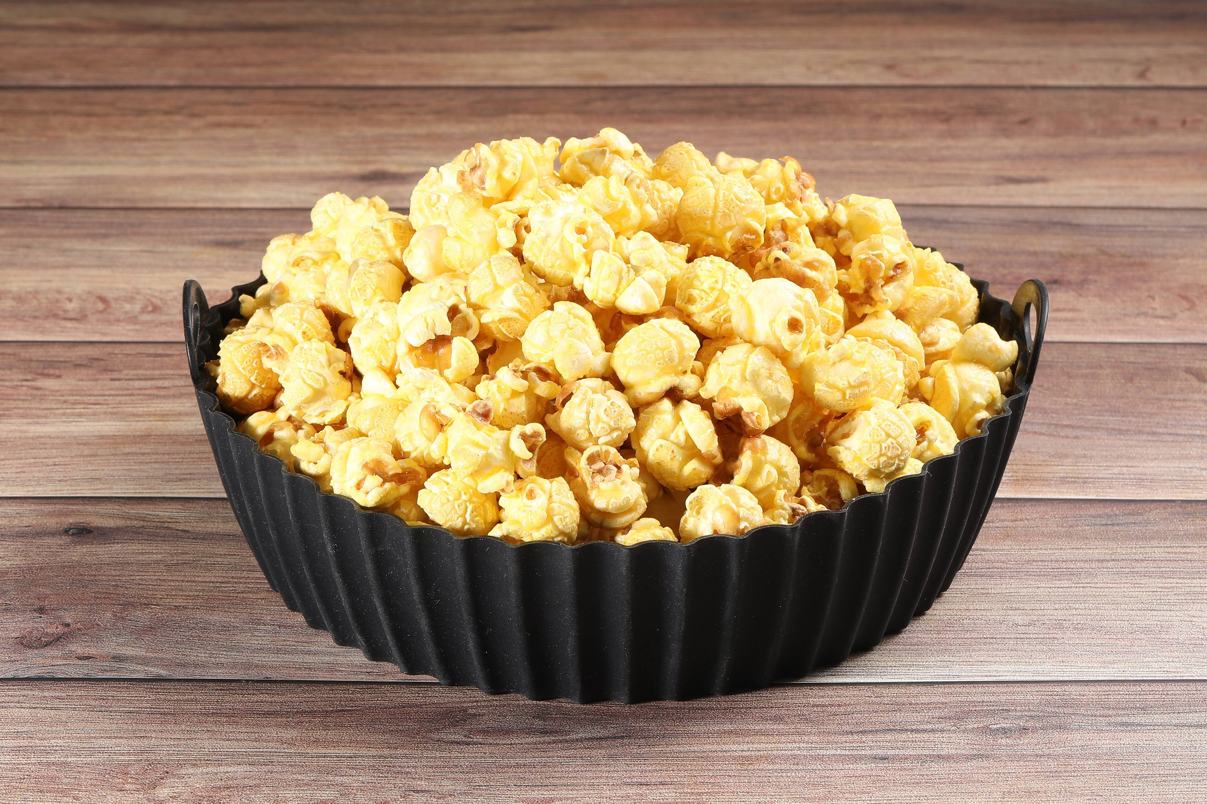 Alt View 2. Uber Appliance - Uber Appliance Reusable Silicone Liner Kit for Air Fryers - Black.