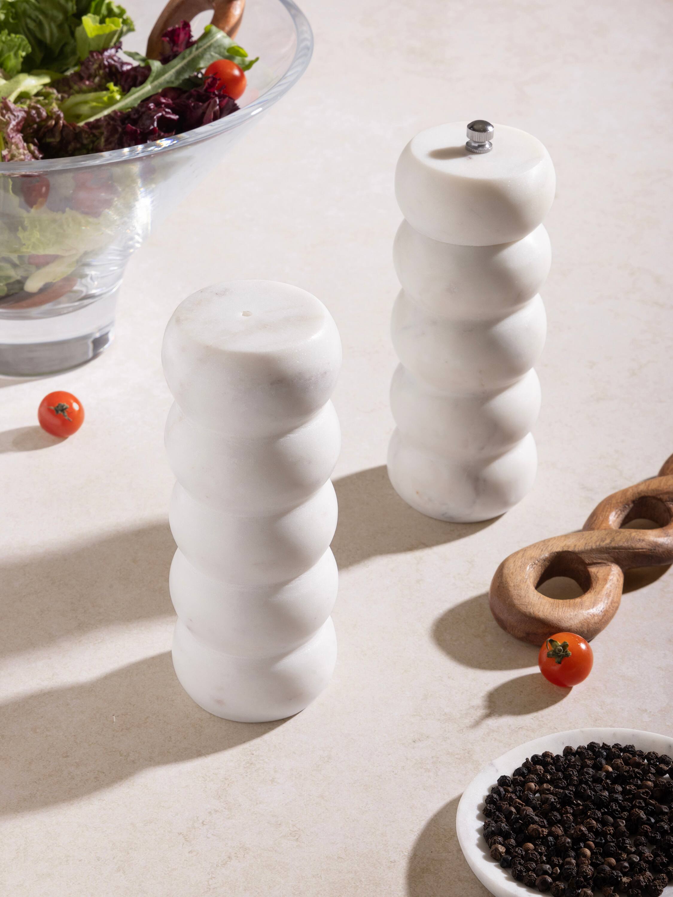Angle. GAURI KOHLI - Quinto Salt & Pepper Set - Large - Shades of white.