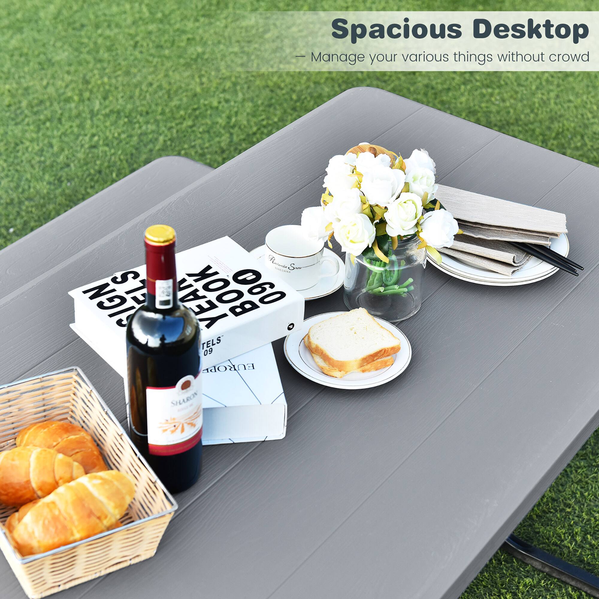 Spacious Desktop  
— Manage your various things without crowd  

09 TELS  
EUROPE SHARO