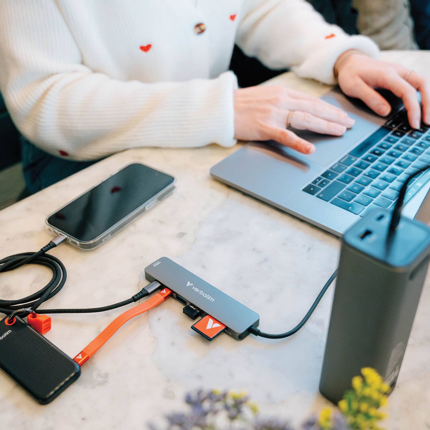 - - - + - a - - - - . - . * e - - -- - I d - - - . L . - -  e . - - - - - e E SE - V VEY verbatim octm