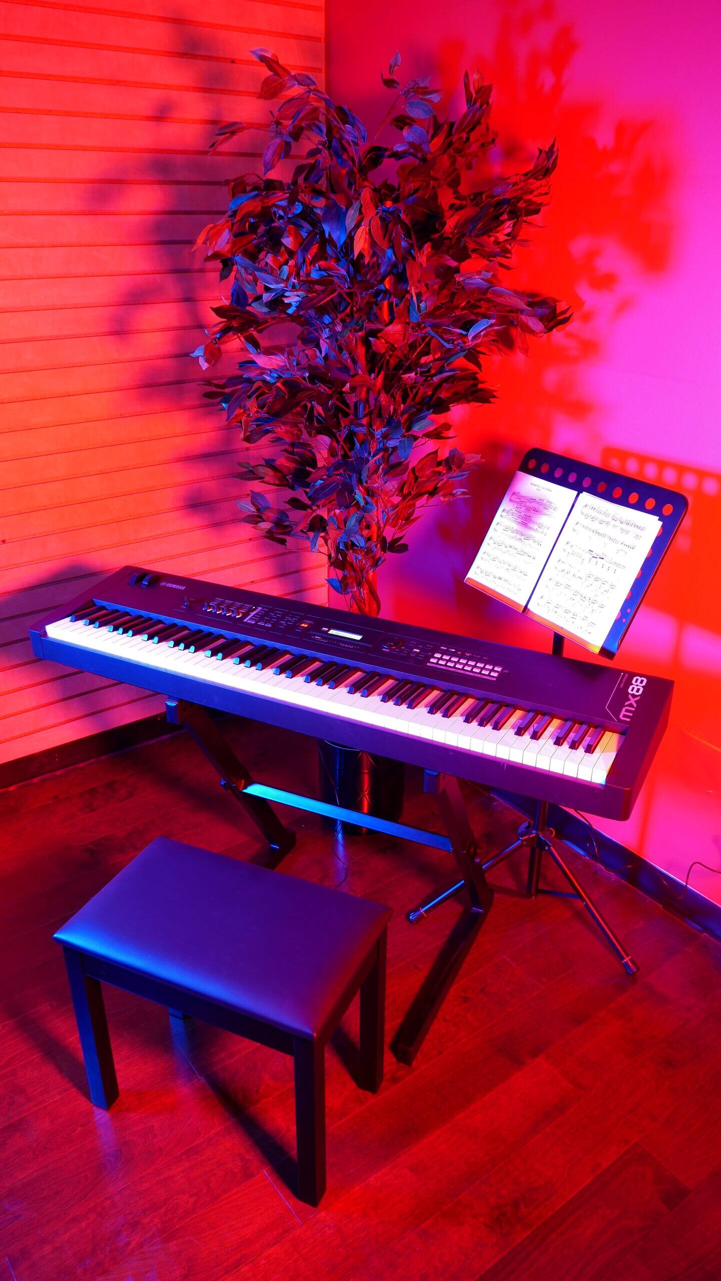 Alt View 13. Gator Frameworks - Traditional Wooden Keyboard & Piano Bench - Black.