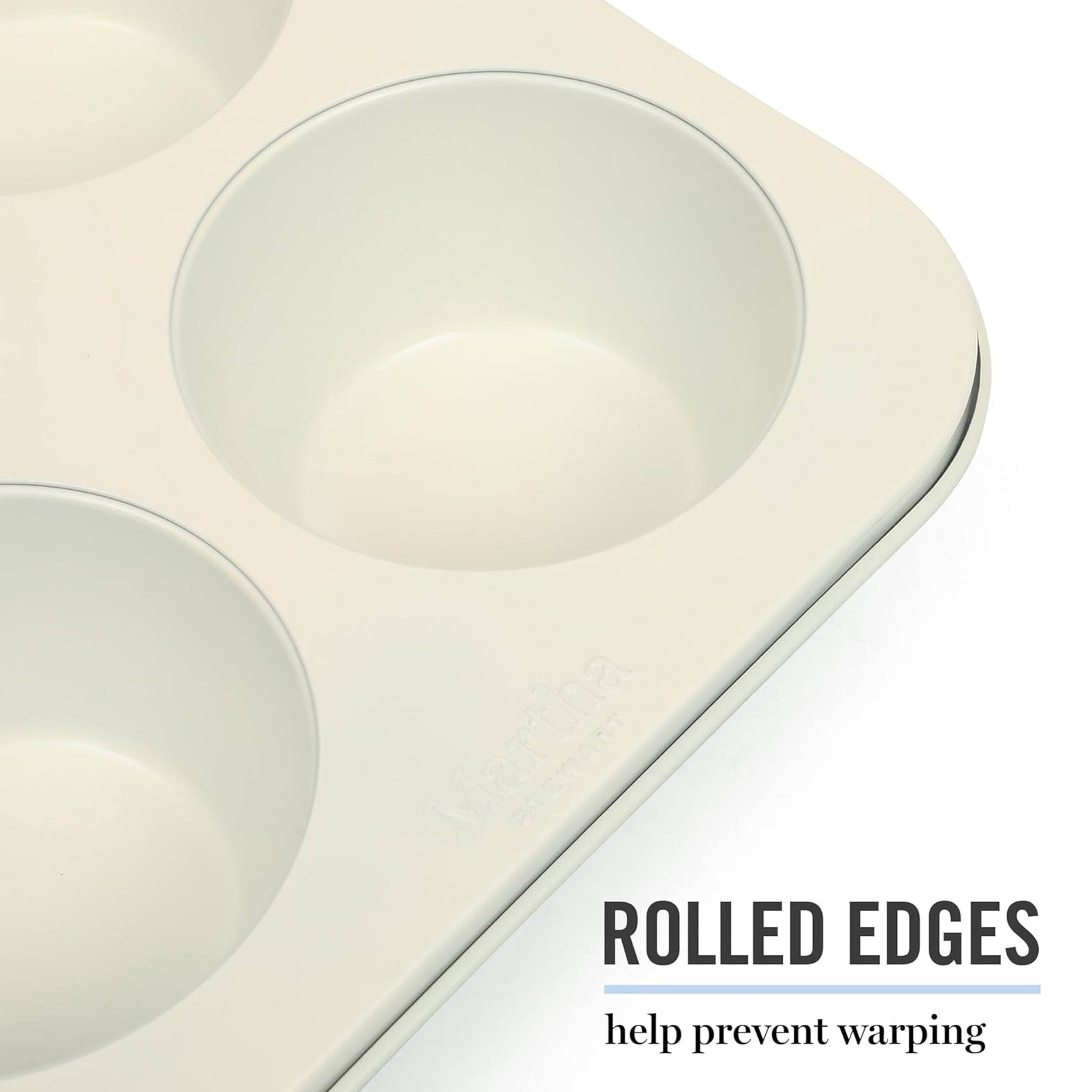 Martha Stewart ROLLED EDGES help prevent warping.