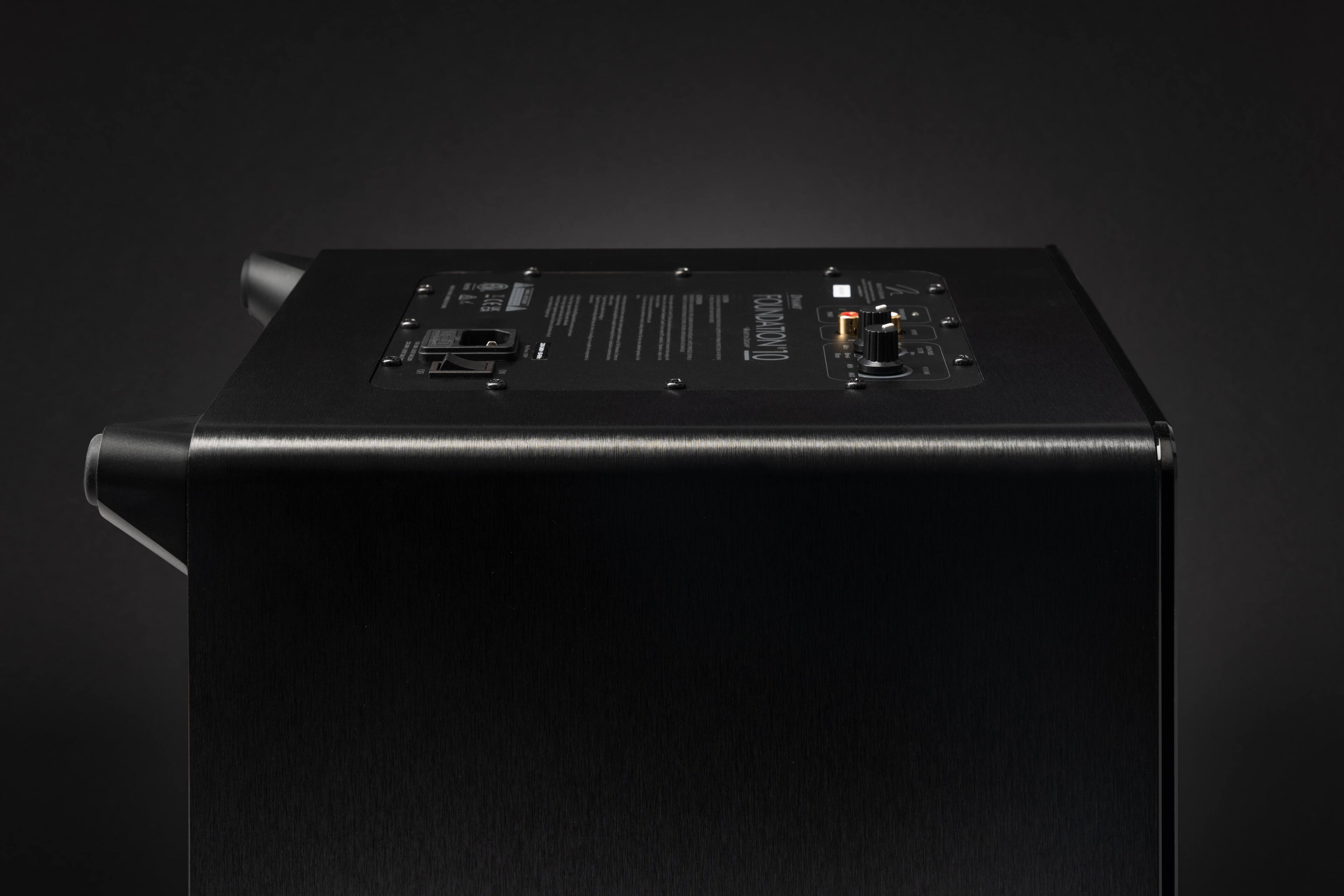 The text on the image reads "PTITIET Bendori FONDATONTO." However, it appears to be a foreign language or a typo. The correct text should be "PTITIET Bendori FONDATONTO."