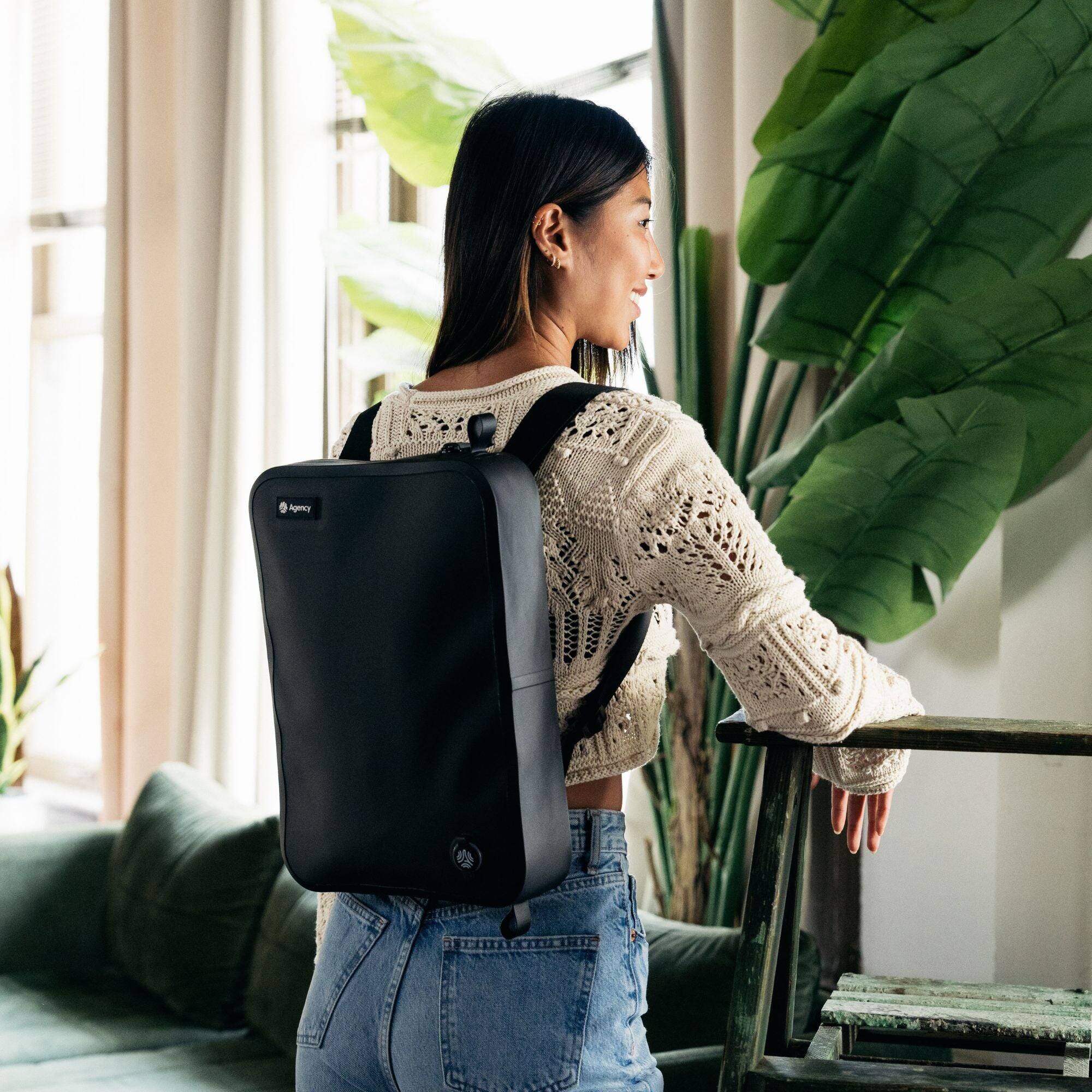 Angle. Agency - Guide Complete Set - Lifeproof Waterproof Anytime Bags for Laptop and More - Onyx Black.