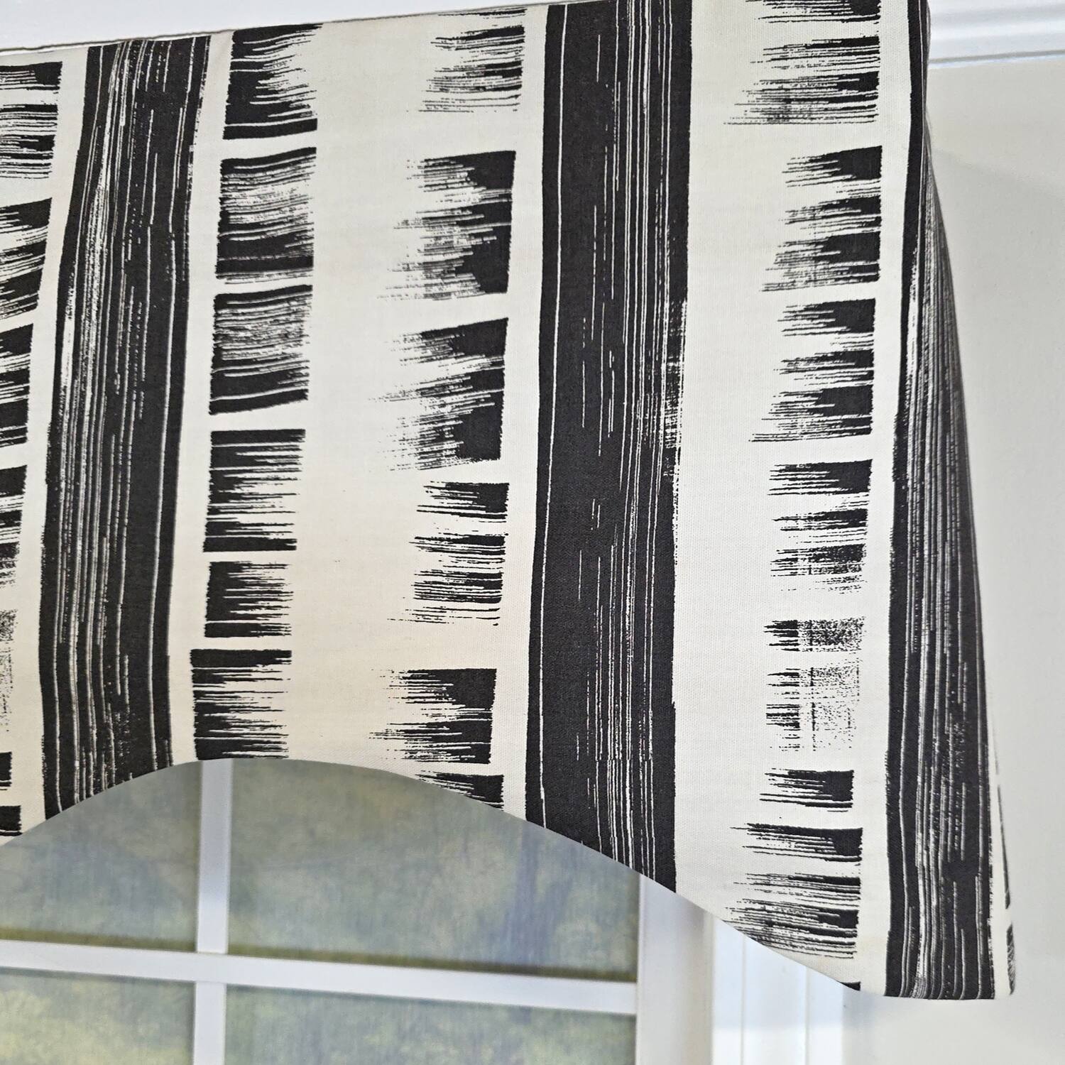 Left. RLF Home - RLF Home 100% Cotton Jaspeado Cornice With Poly/Cotton Ivory lining Rod Pocket Valance 50" x 17" Black - Black.