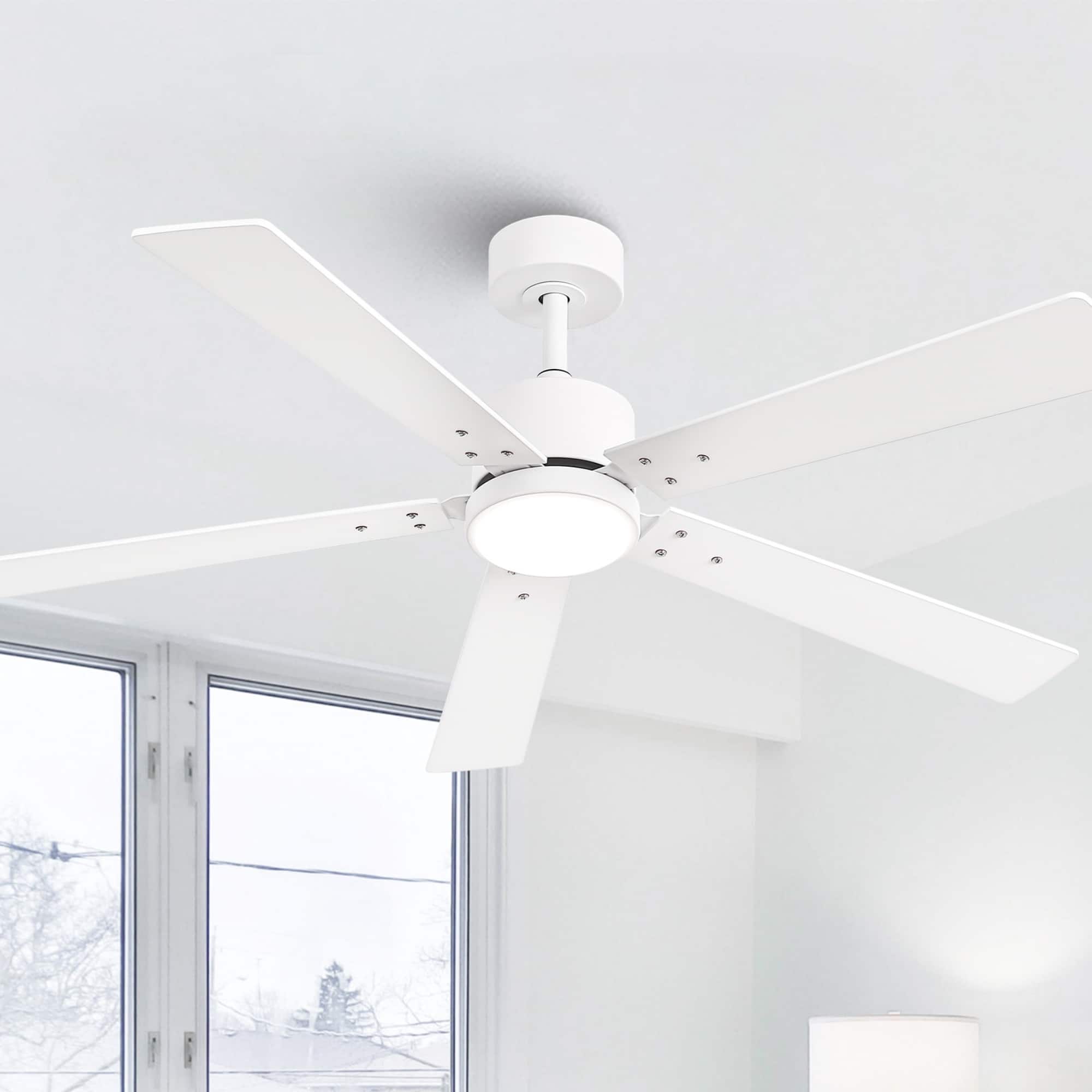 Vaczon - 52" Modern Wooden 5-blade Ceiling Fan with Light and Remote - White