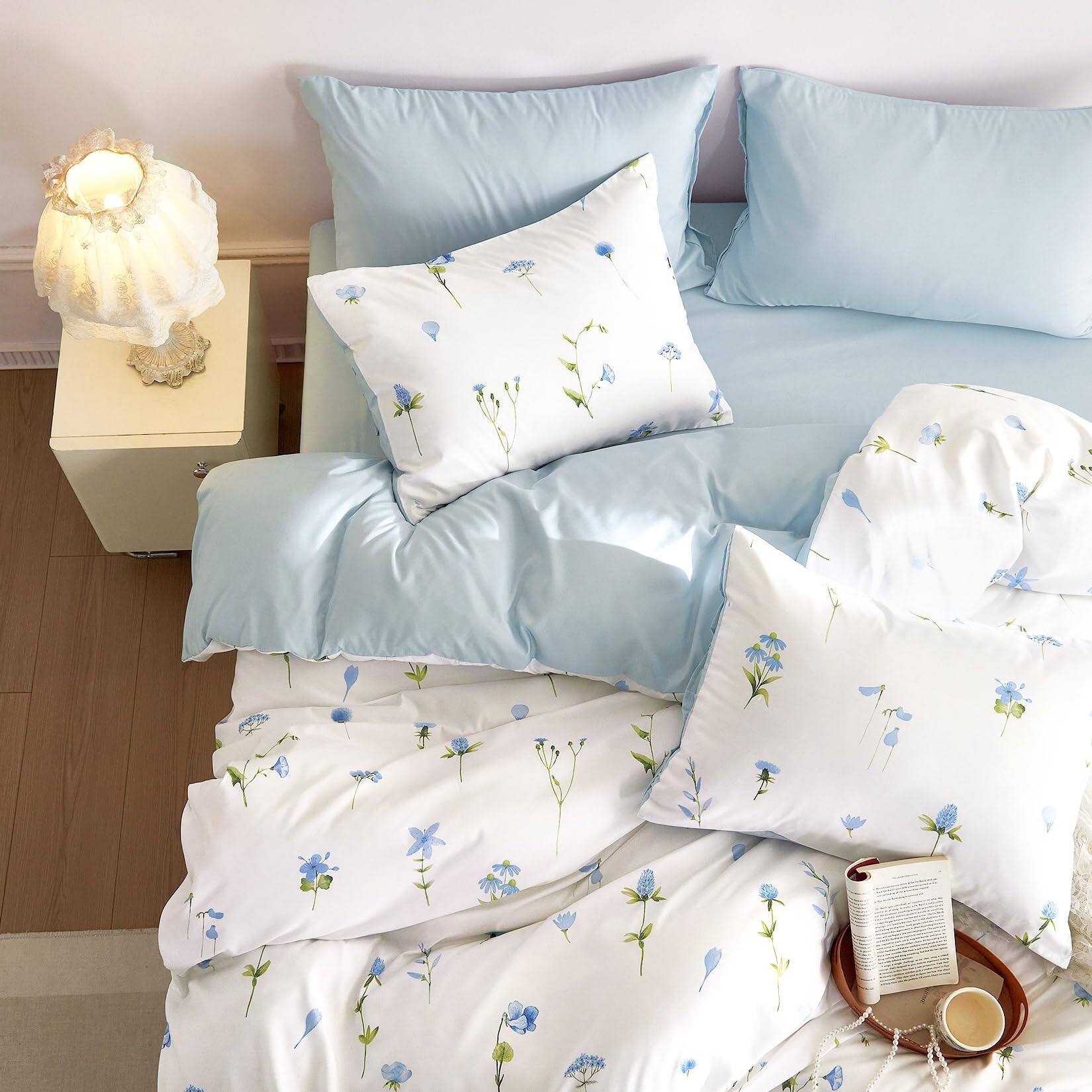 Comfort Essence - Floral Comforter Set Cottagecore Cute Aesthetic Watercolor Tiny Flowers And Leaves Soft Lightweight Bedding - Blue-Full