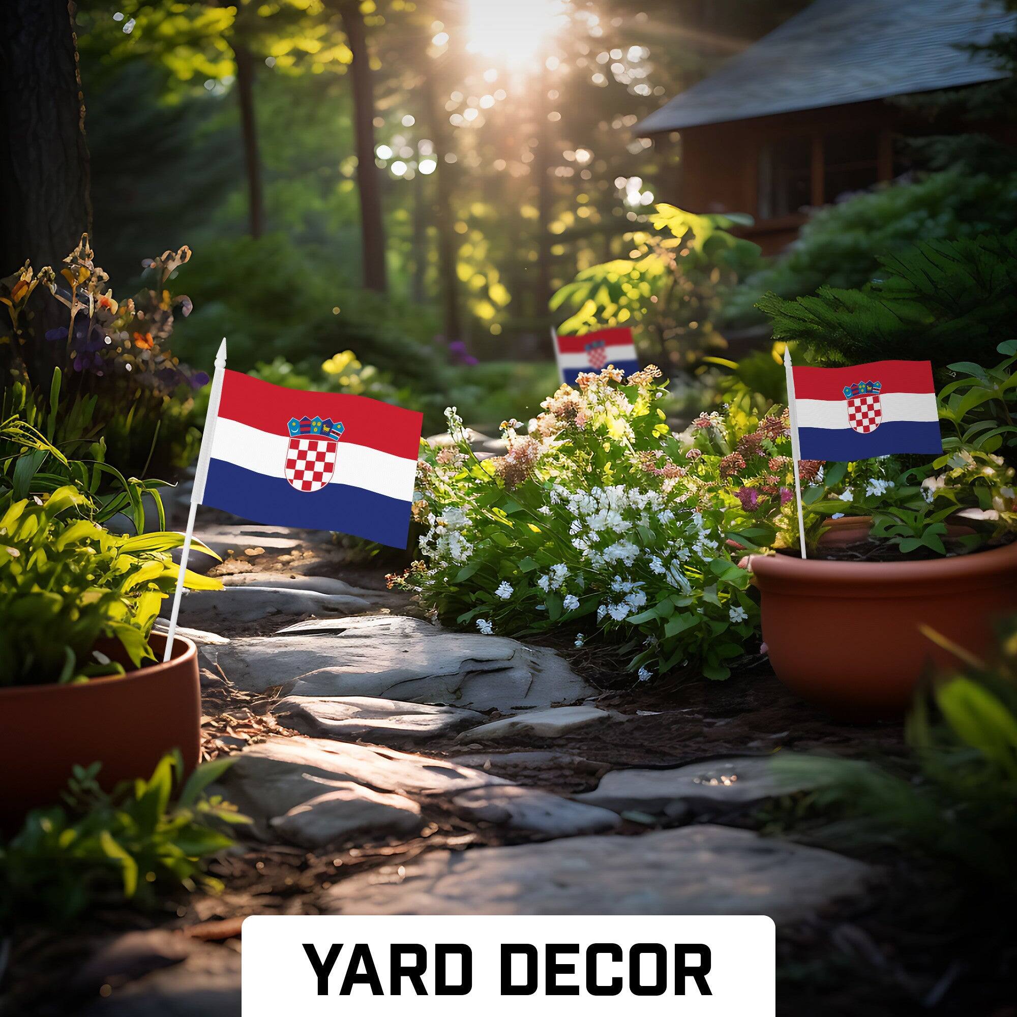 YARD DECOR