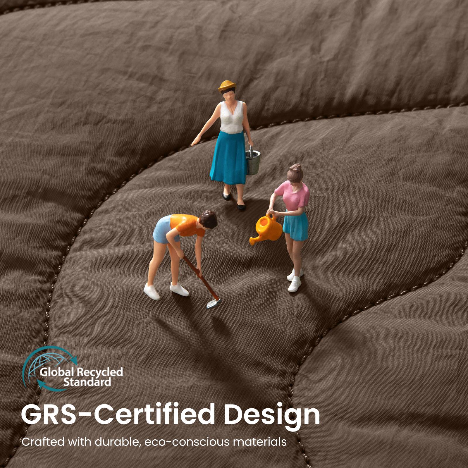 Global Recycled Standard  
GRS-Certified Design  
Crafted with durable, eco-conscious materials