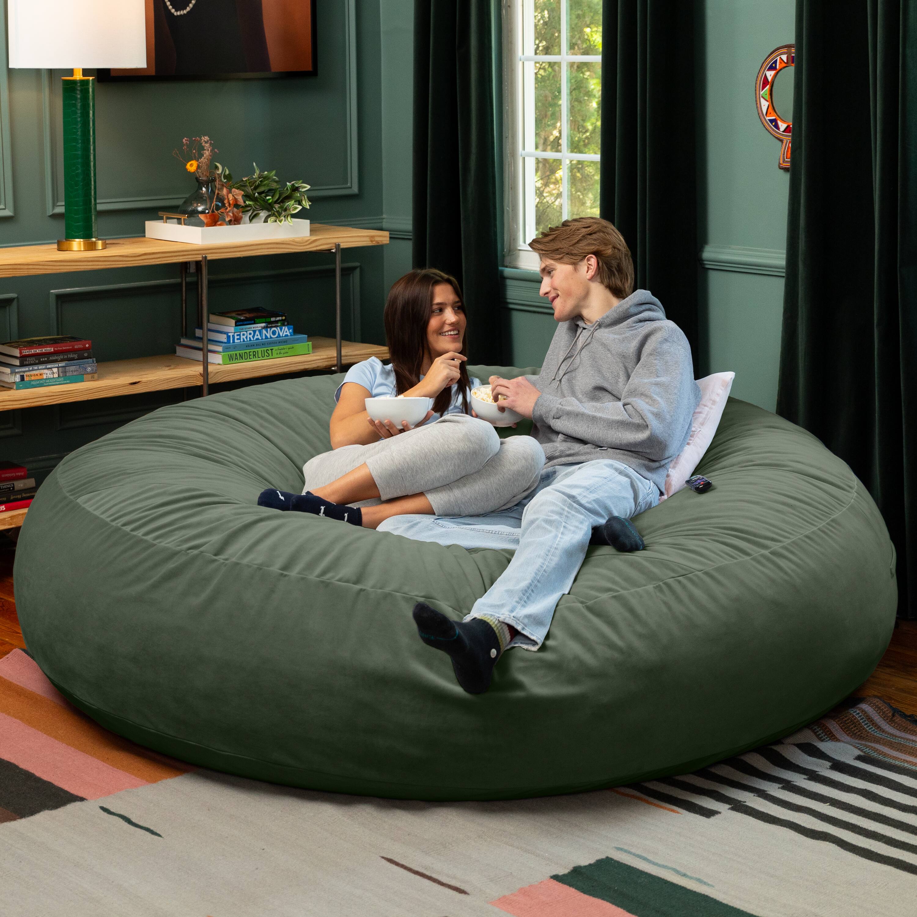 d | I - - - - aida - I - TERRANOVA ee - | : WANDERLUST A

Corrected text:
- TERRANOVA
- WANDERLUST