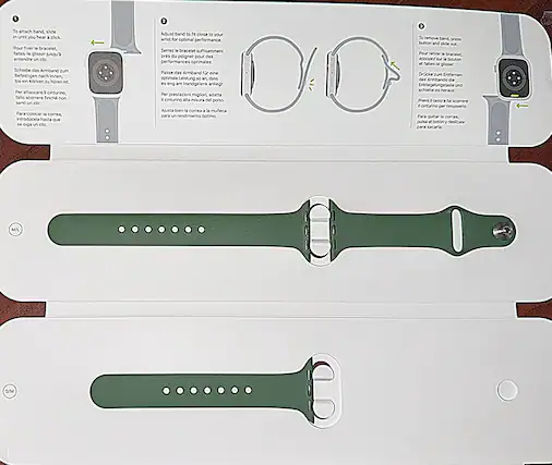 1. To attach band, slide in until you hear a click.
- Pour attacher le bracelet, fahet-le glisser jusqu'à entendre un clic.
- Schiebe das Armband zum Befestigen nach innen bis ein Klicken zu hören ist.
- Per attaccare il cinturino, fallo scorrere finché non senti un clic.
- Para colocar la correa, introdúcela hasta que se oiga un clic.
2. Adjust band to fit close to your wrist for optimal performance.
- Serrez le bracelet suffisamment près du poignet pour des performances optimales.
- Passez l'arbre à l'intérieur de la poignet pour une optimale leistung an das.
- Per prestazioni migliori, adatta il cinturino alla misura del polso.
- Ajusta bien la correa para un rendimiento óptimo.
3. To remove band, press button and slide out.
- Pour retirer le bracelet, appuyez sur le bouton et faites-le glisser.
- Drücke zum Entfernen die Entfernungstaste und s