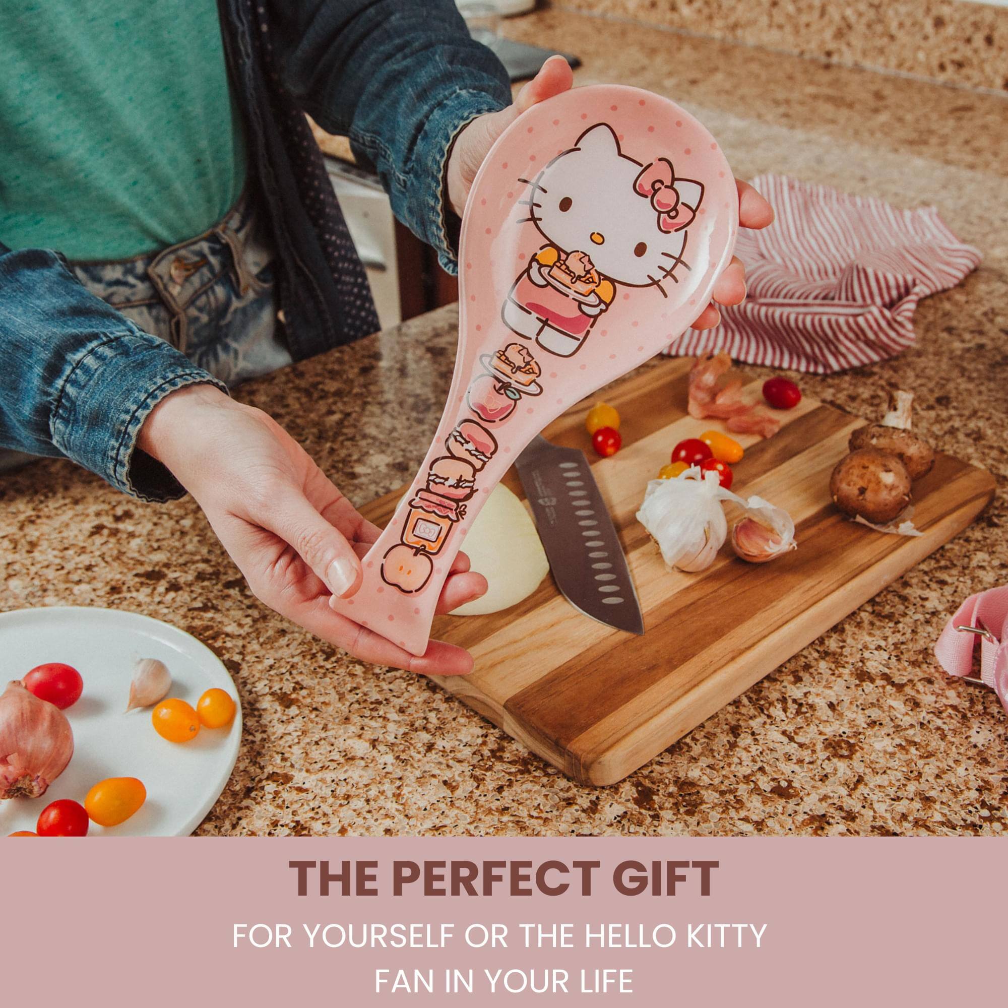 THE PERFECT GIFT  
FOR YOURSELF OR THE HELLO KITTY FAN IN YOUR LIFE