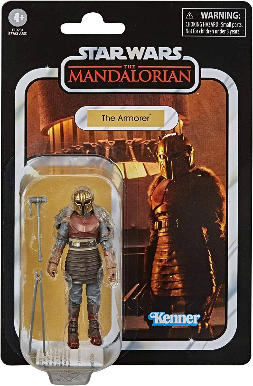 4+ F1093/E7763 ASST.  
WARNING: CHOKING HAZARD—Small parts. Not for children under 3 years.  
STAR WARS THE MANDALORIAN  
The Armorer  
Kenner