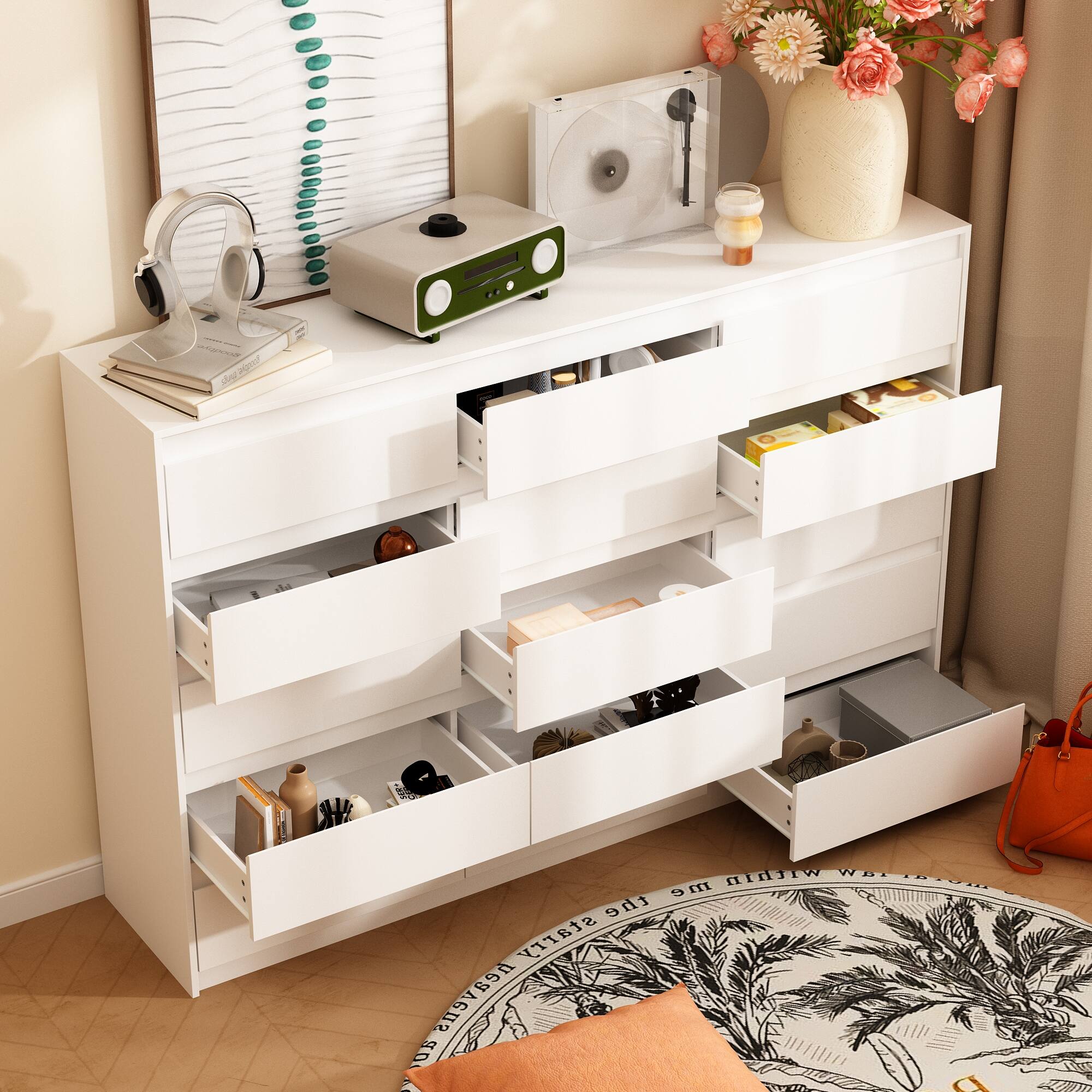 The text on the image is "WEI ME".